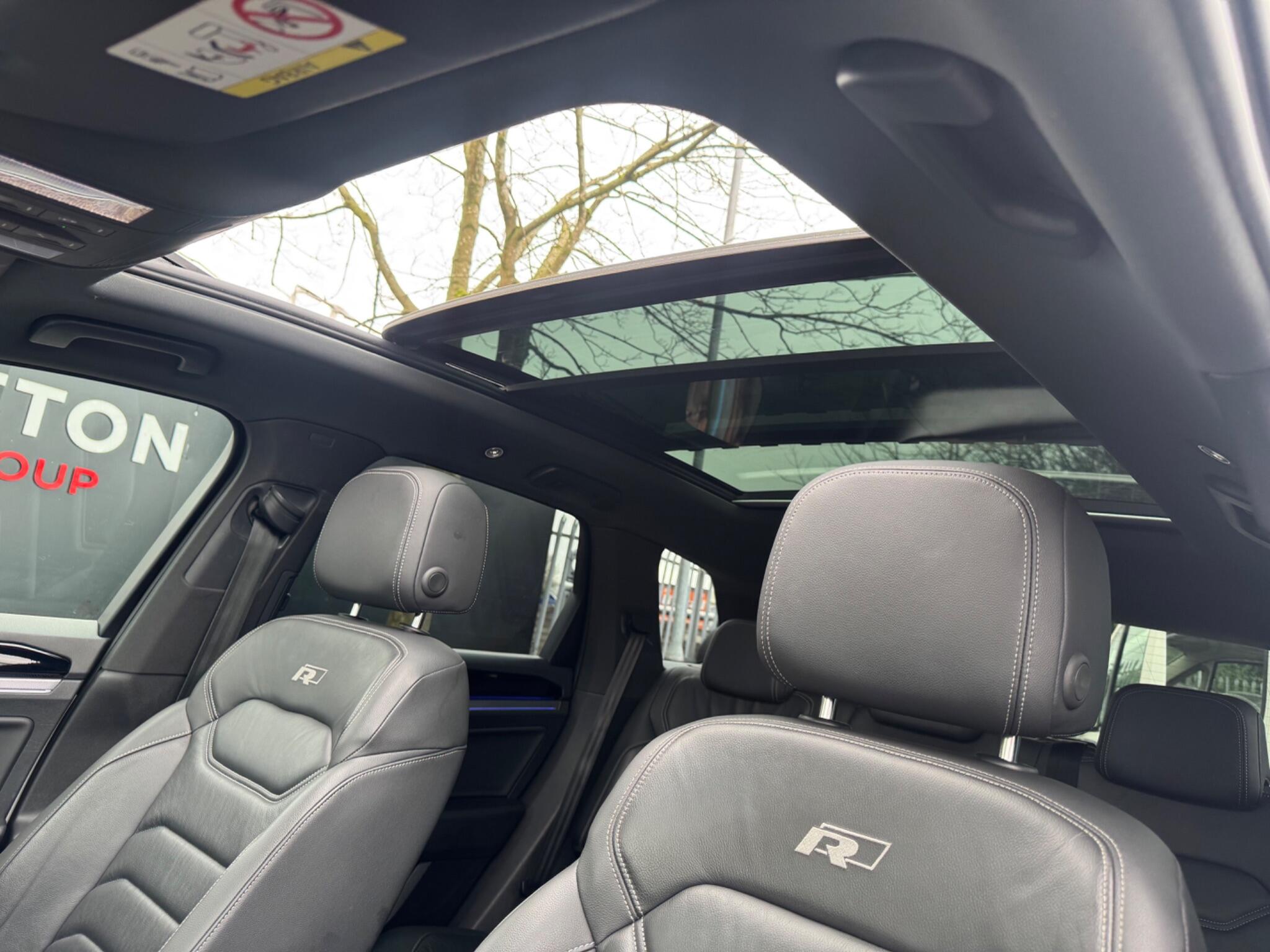 Volkswagen Touareg - Image 66