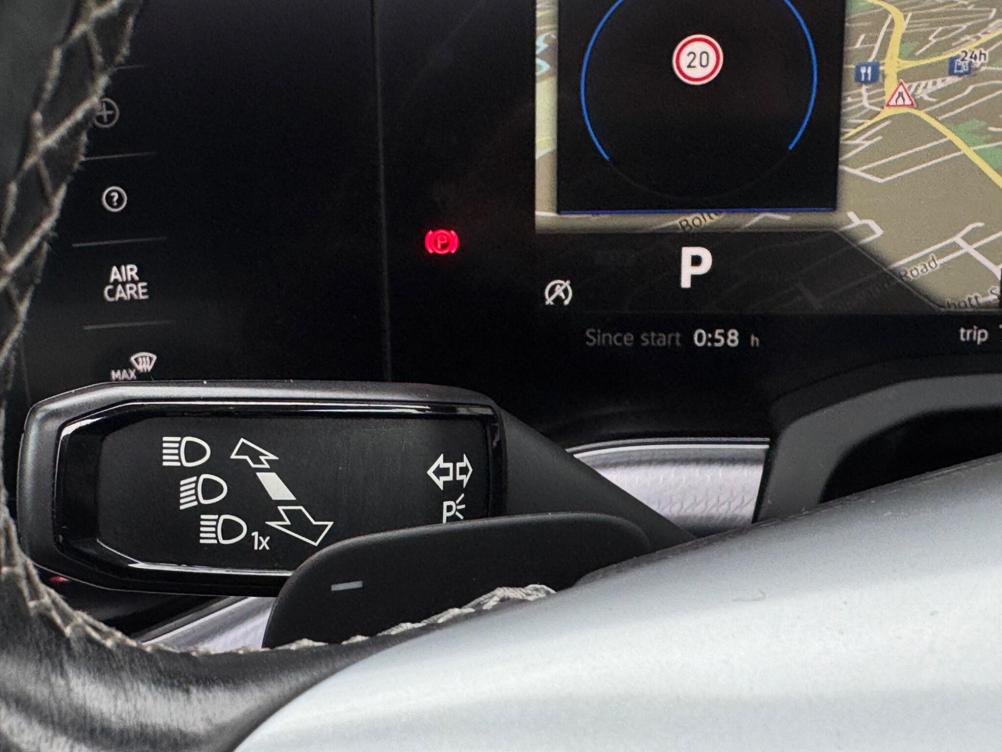 Volkswagen Touareg - Image 29