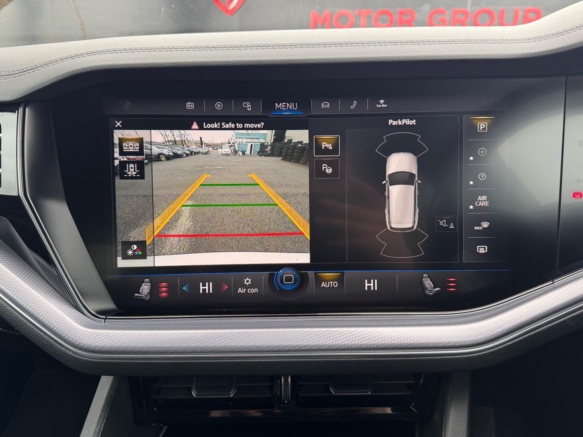 Volkswagen Touareg - Image 48