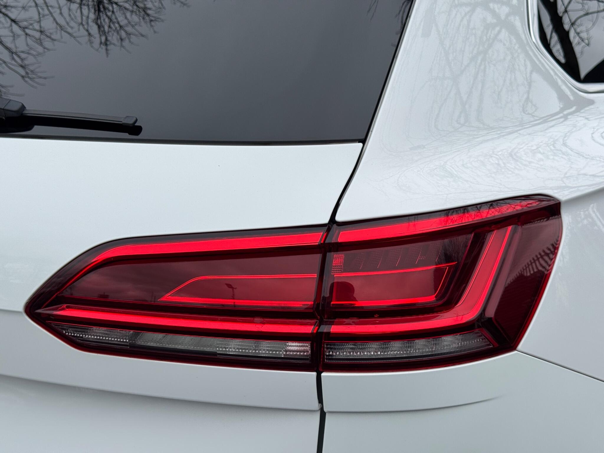 Volkswagen Touareg - Image 55