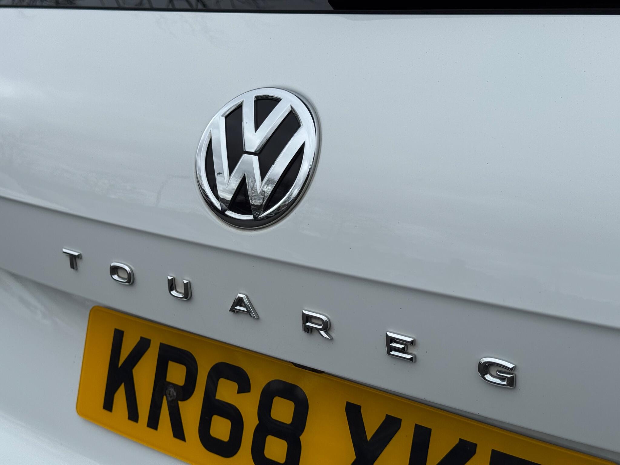 Volkswagen Touareg - Image 59