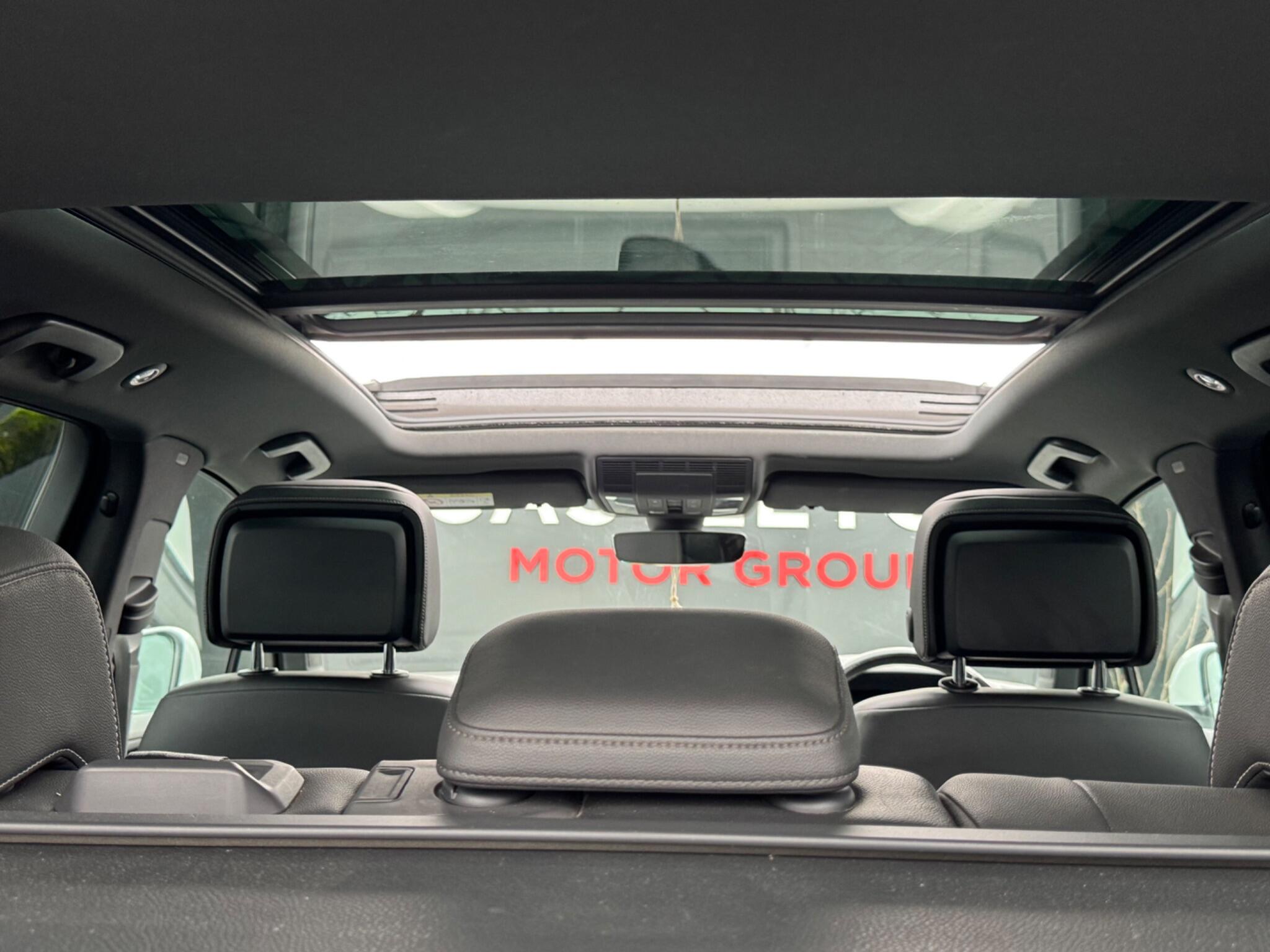 Volkswagen Touareg - Image 71