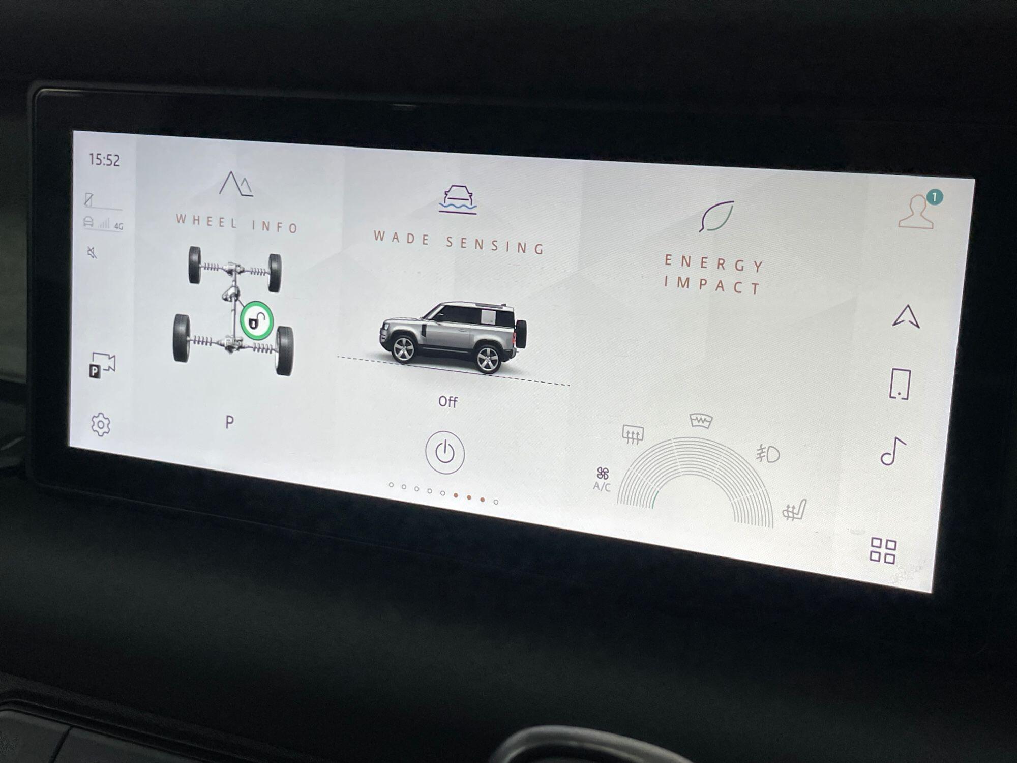 Land Rover Defender - Image 48