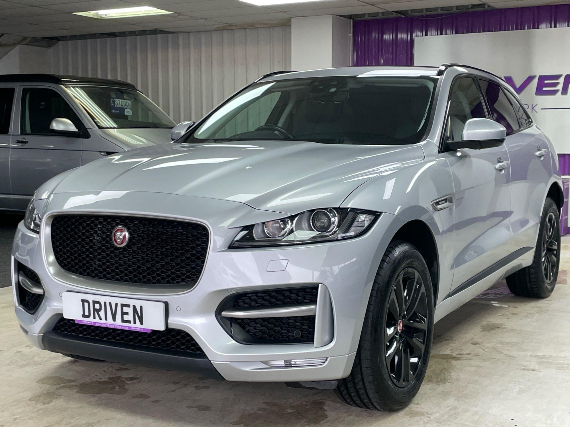 Jaguar F-Pace - Image 8