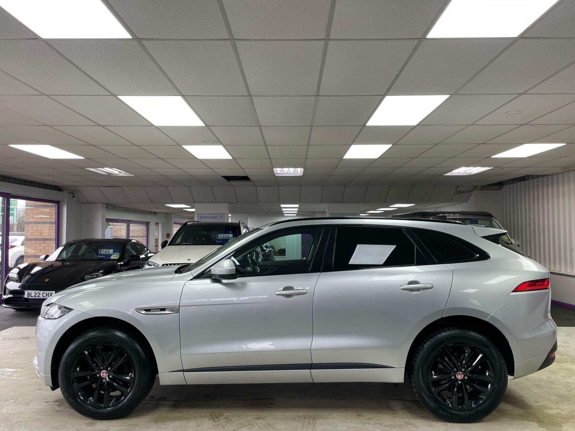 Jaguar F-Pace - Image 13