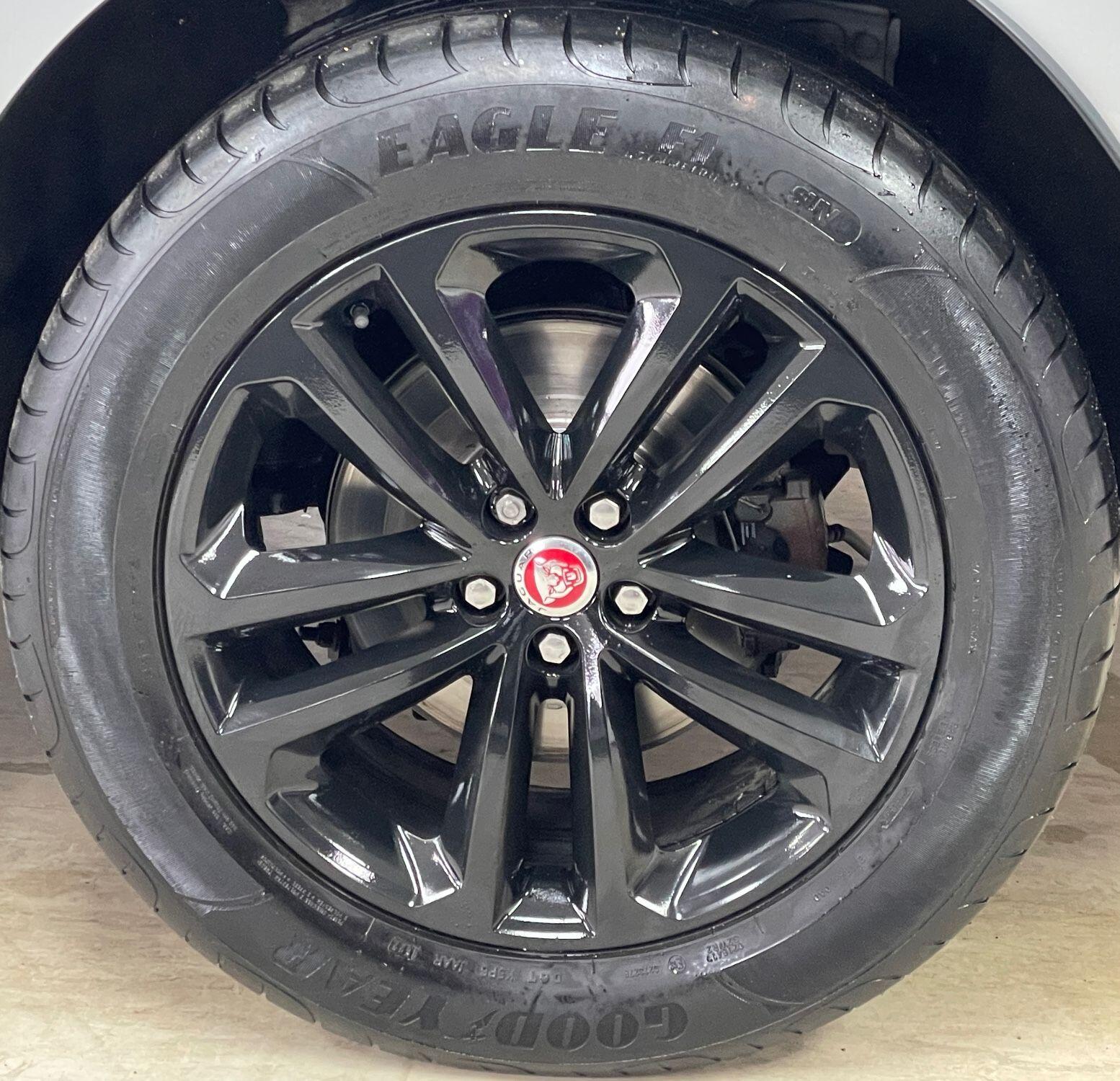 Jaguar F-Pace - Image 14