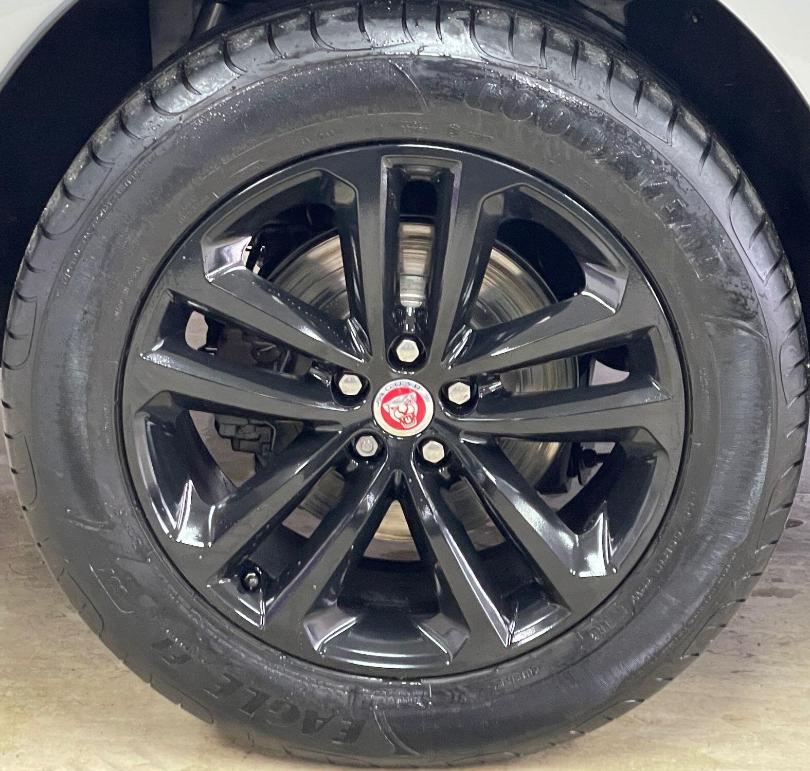 Jaguar F-Pace - Image 15