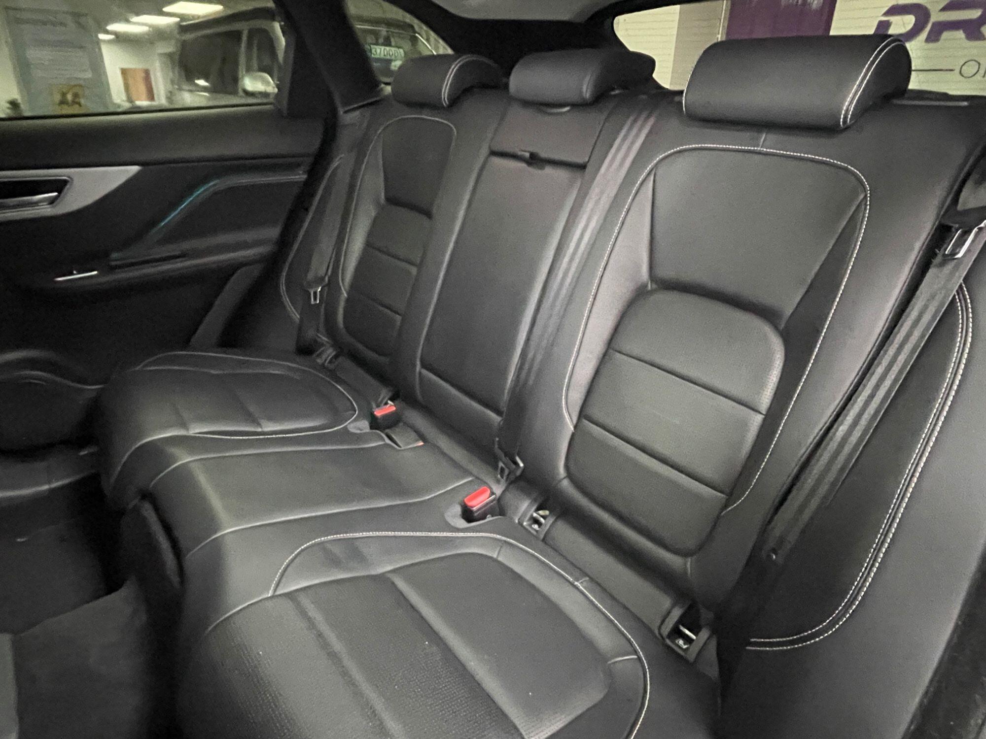 Jaguar F-Pace - Image 30