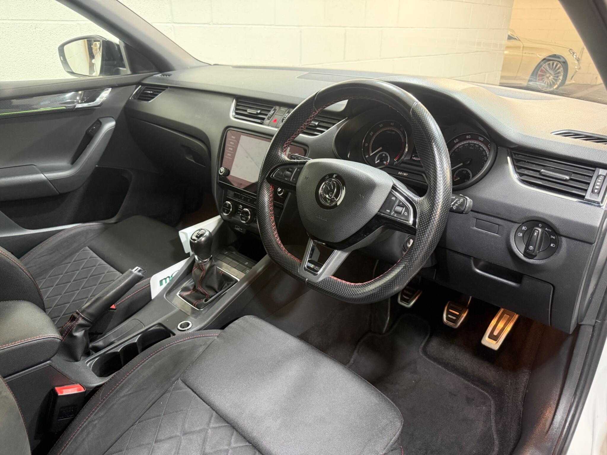 Skoda Octavia - Image 8