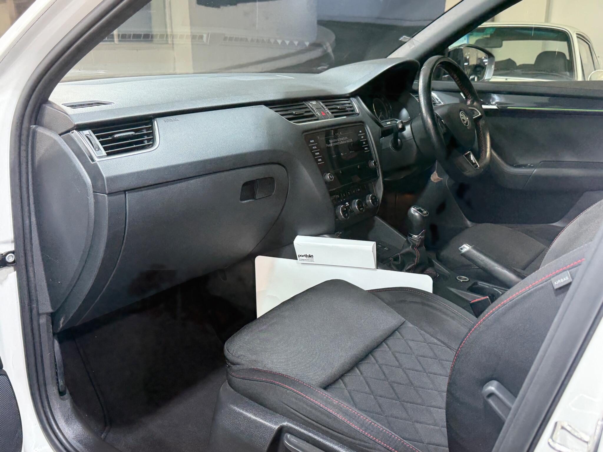 Skoda Octavia - Image 10