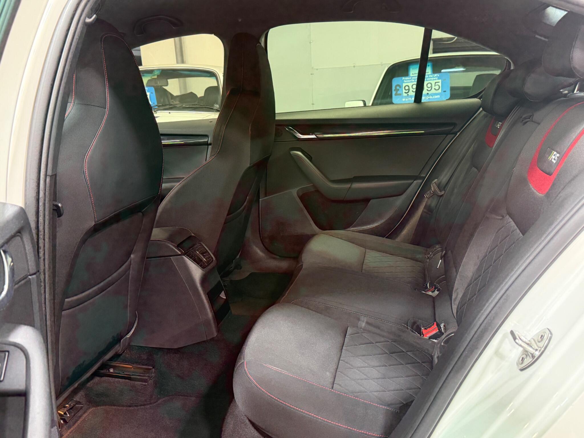 Skoda Octavia - Image 12