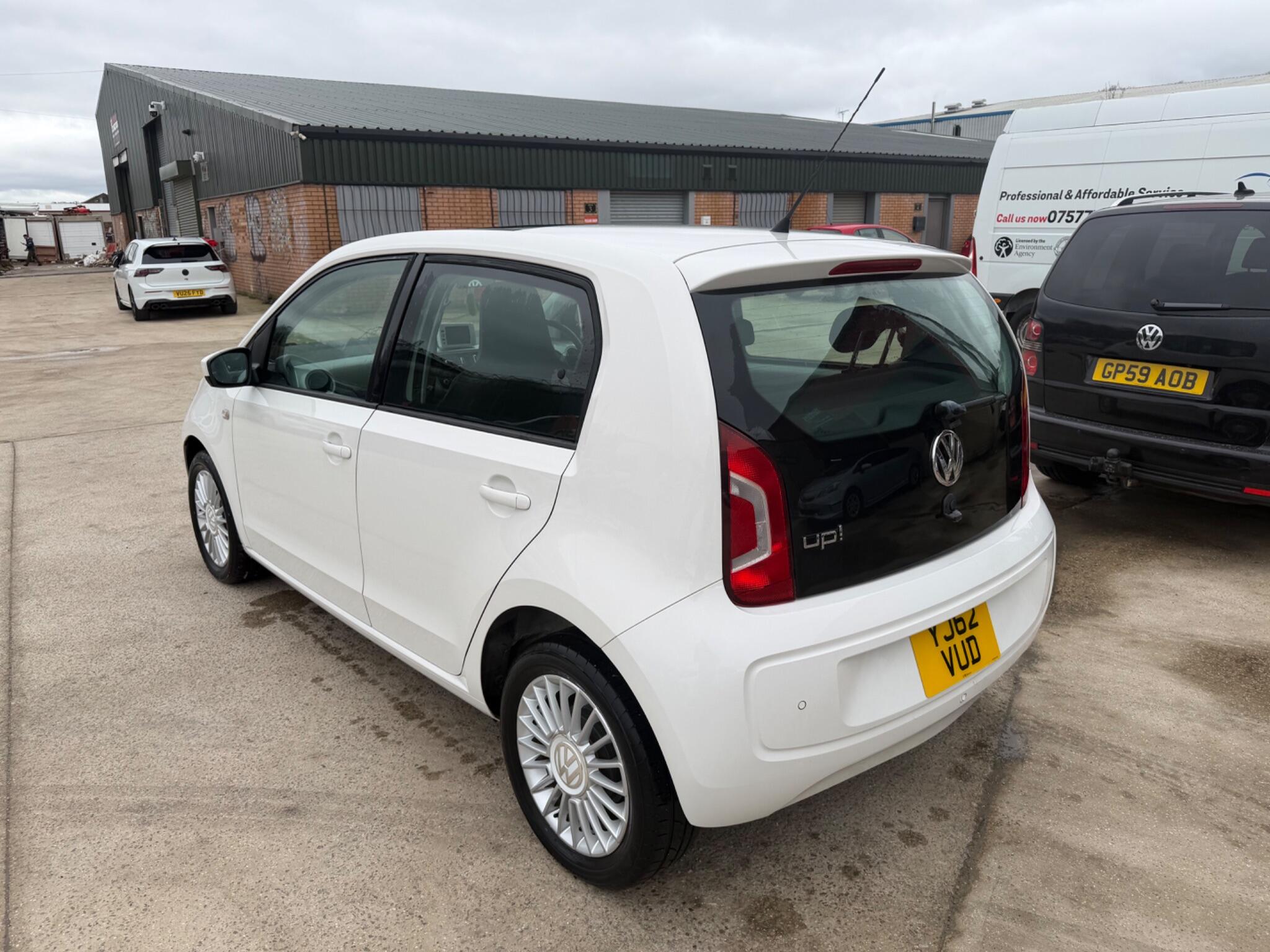 Volkswagen up! - Image 6