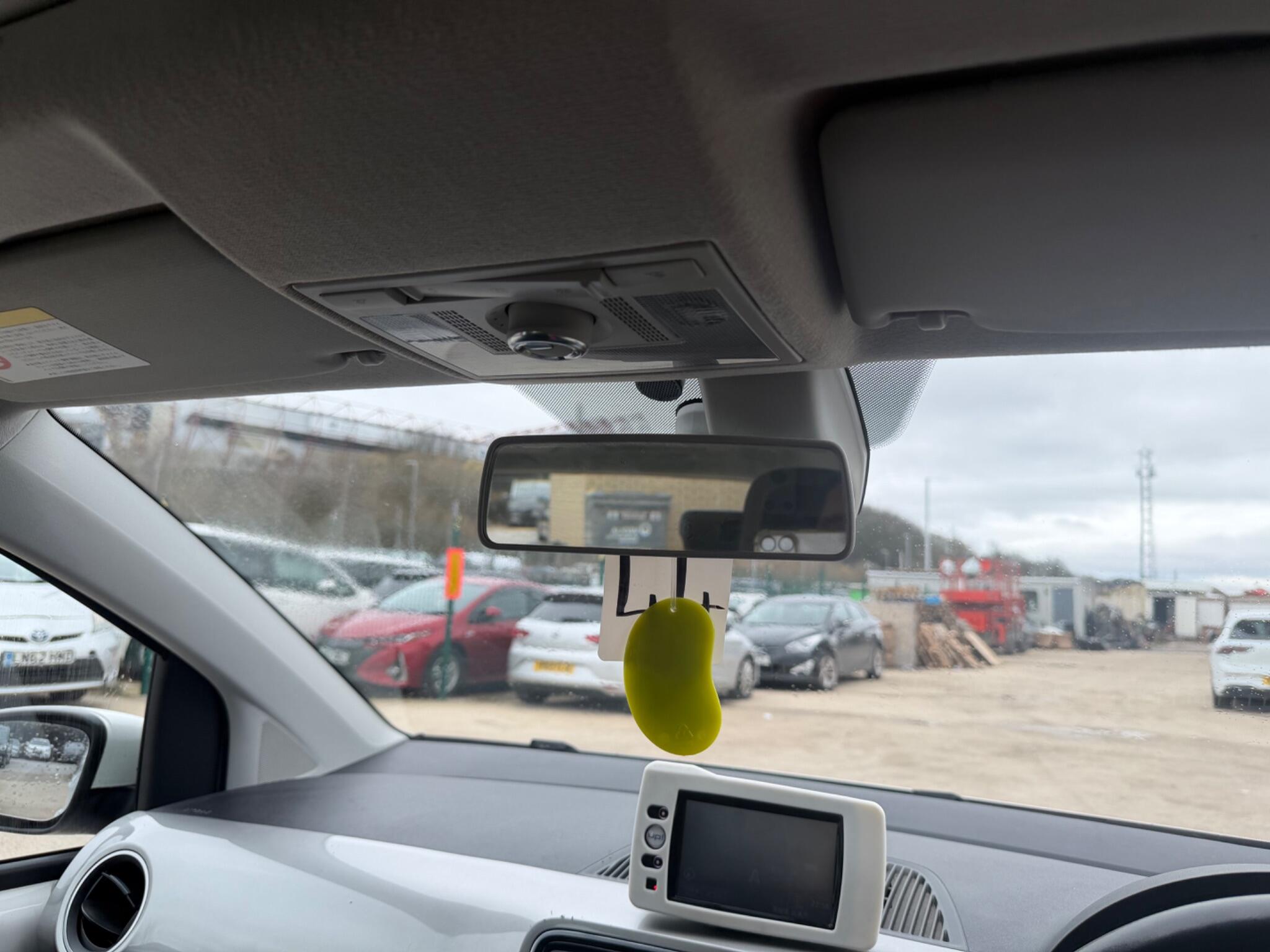 Volkswagen up! - Image 22