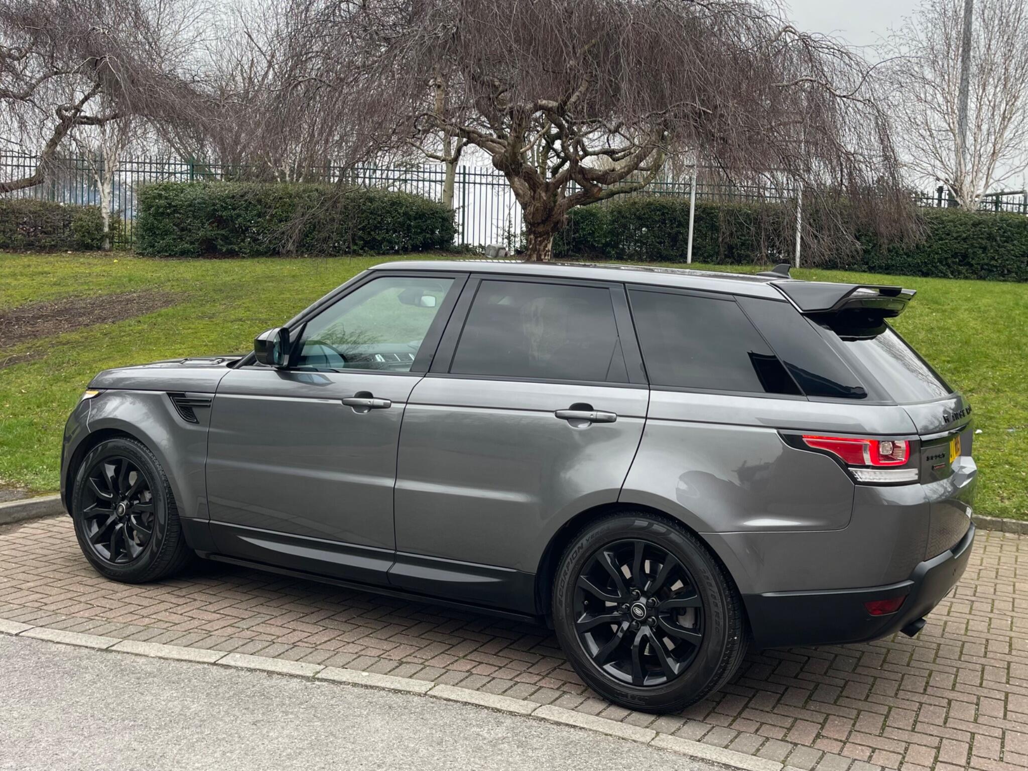 Land Rover RANGE ROVER SPORT - Image 9