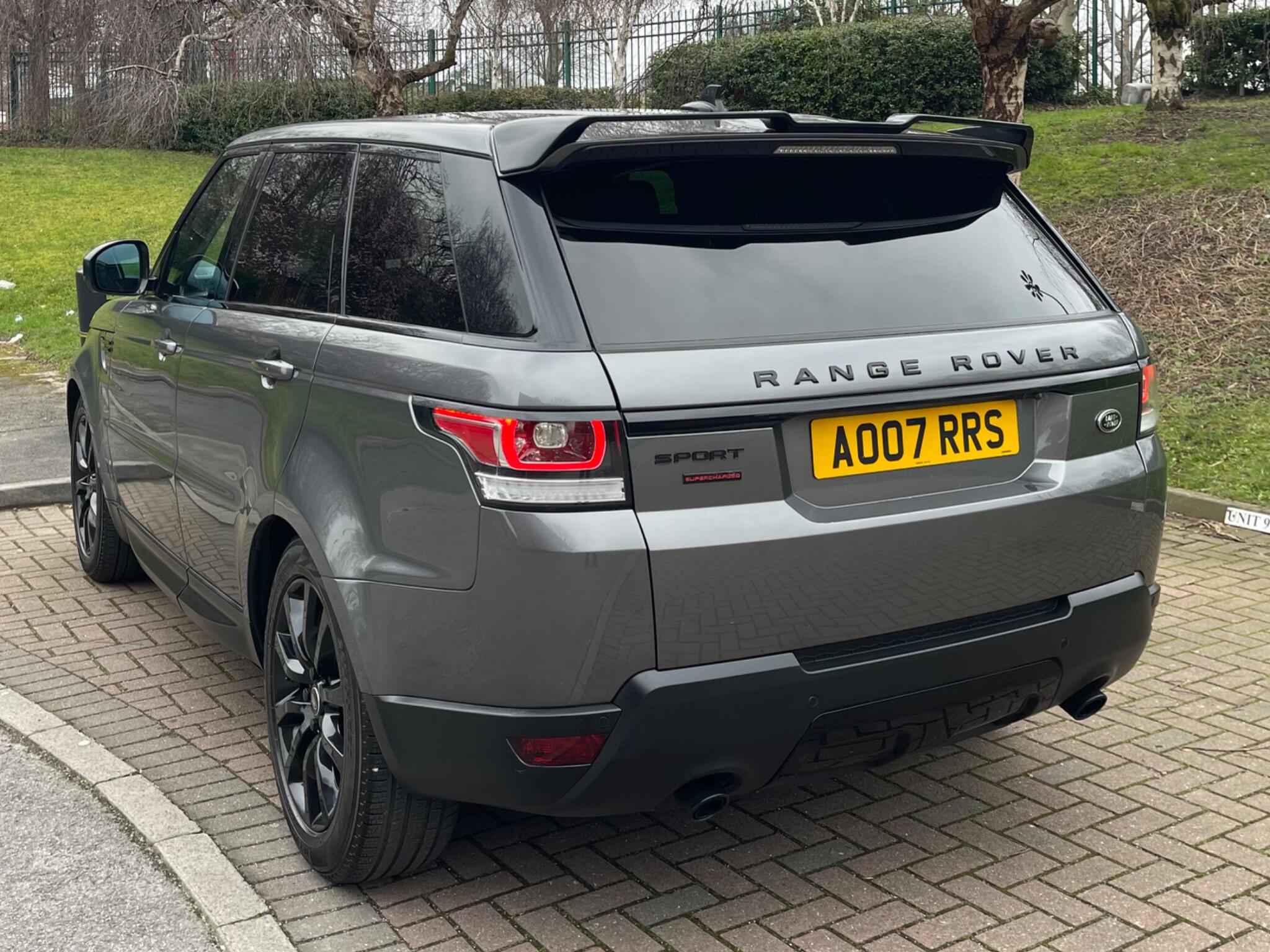 Land Rover RANGE ROVER SPORT - Image 12