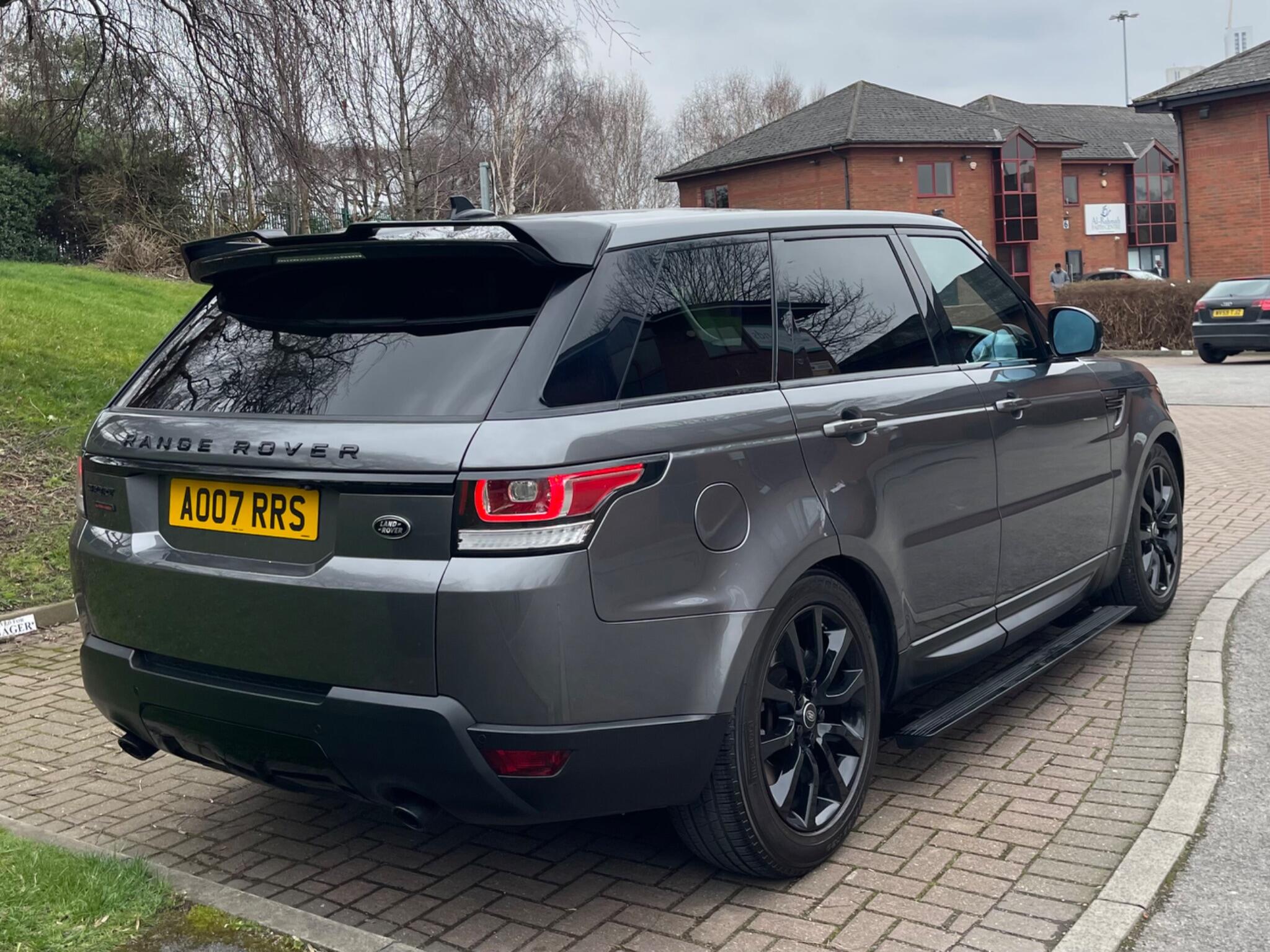 Land Rover RANGE ROVER SPORT - Image 18