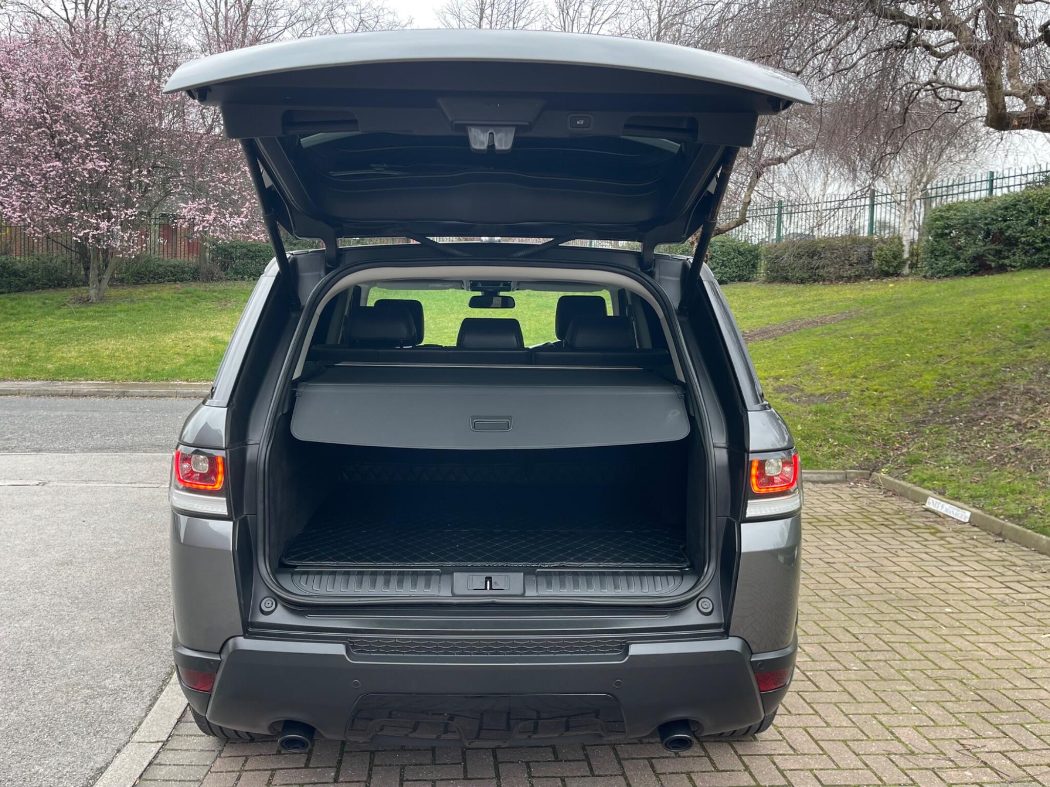 Land Rover RANGE ROVER SPORT - Image 34