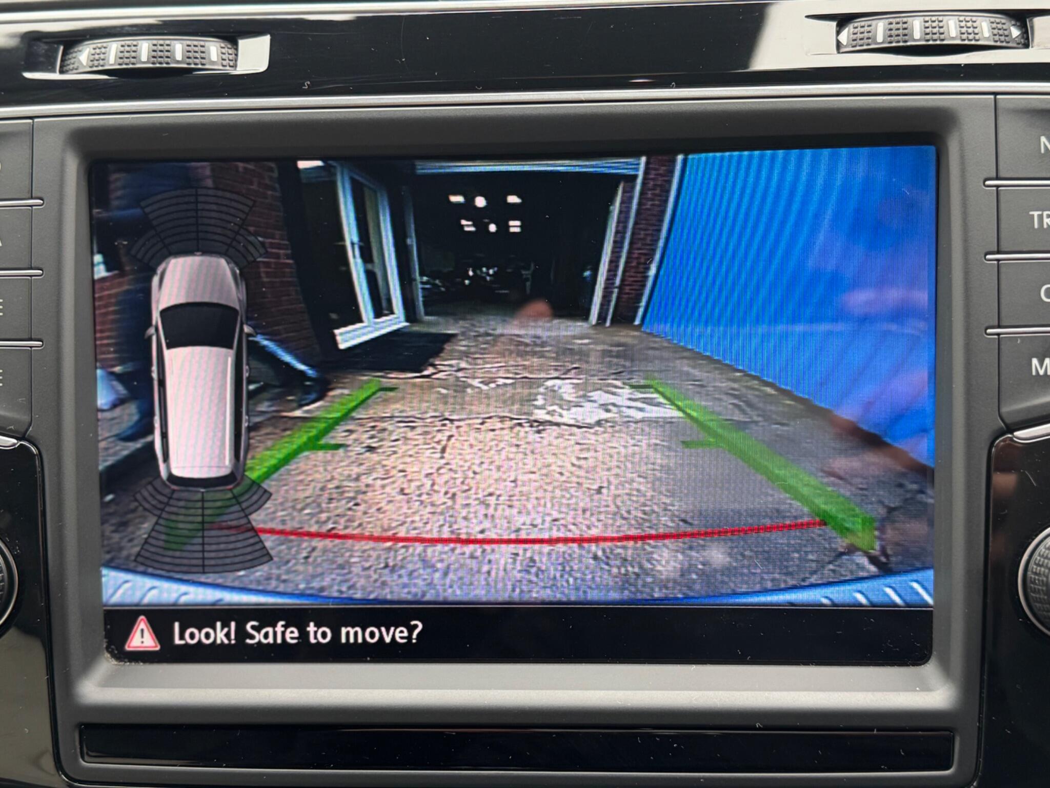 Volkswagen Golf - Image 6