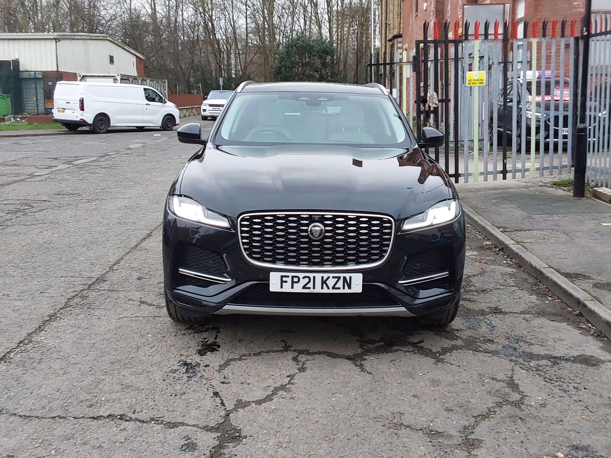 Jaguar F-Pace - Image 2