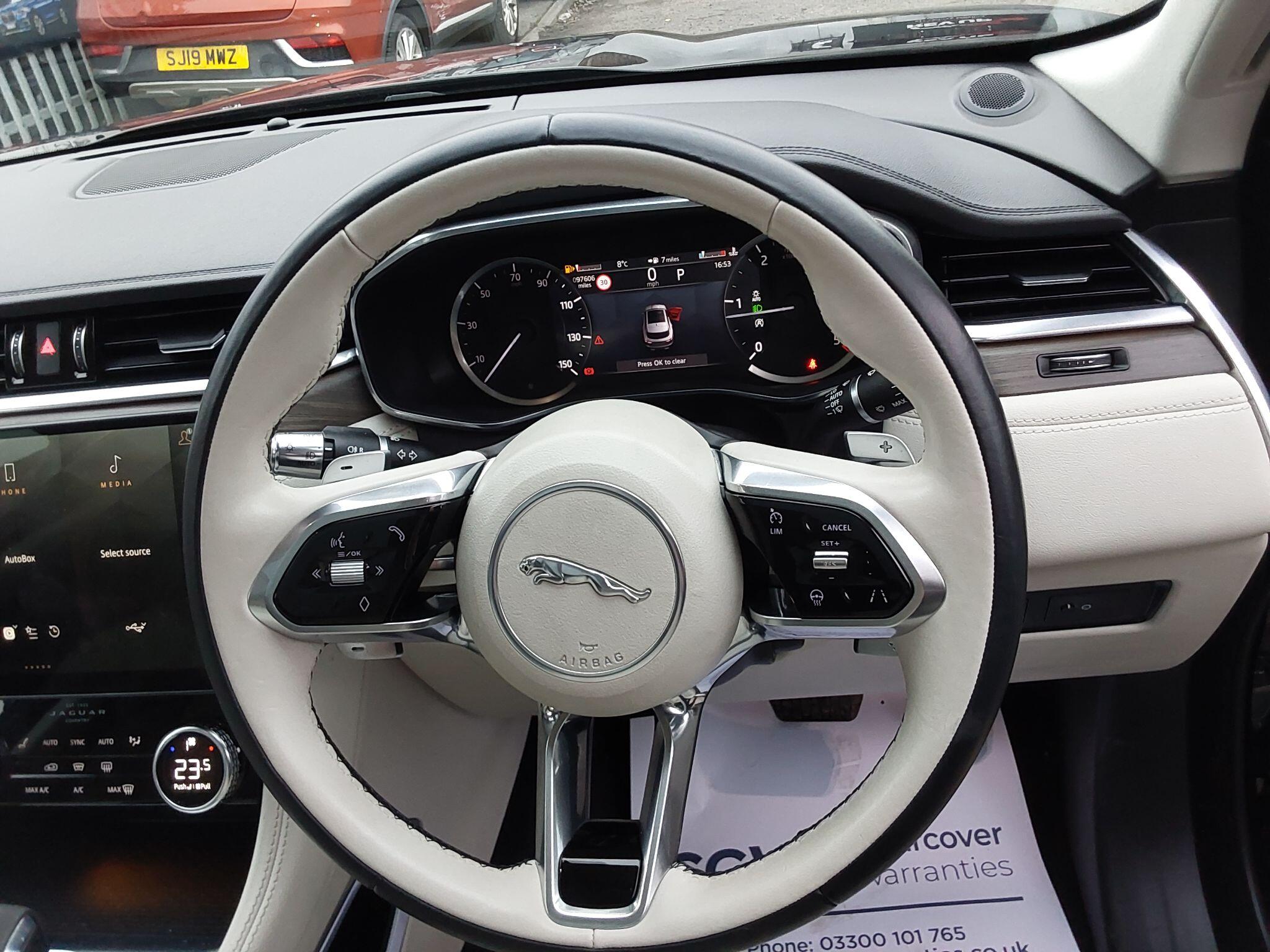 Jaguar F-Pace - Image 23