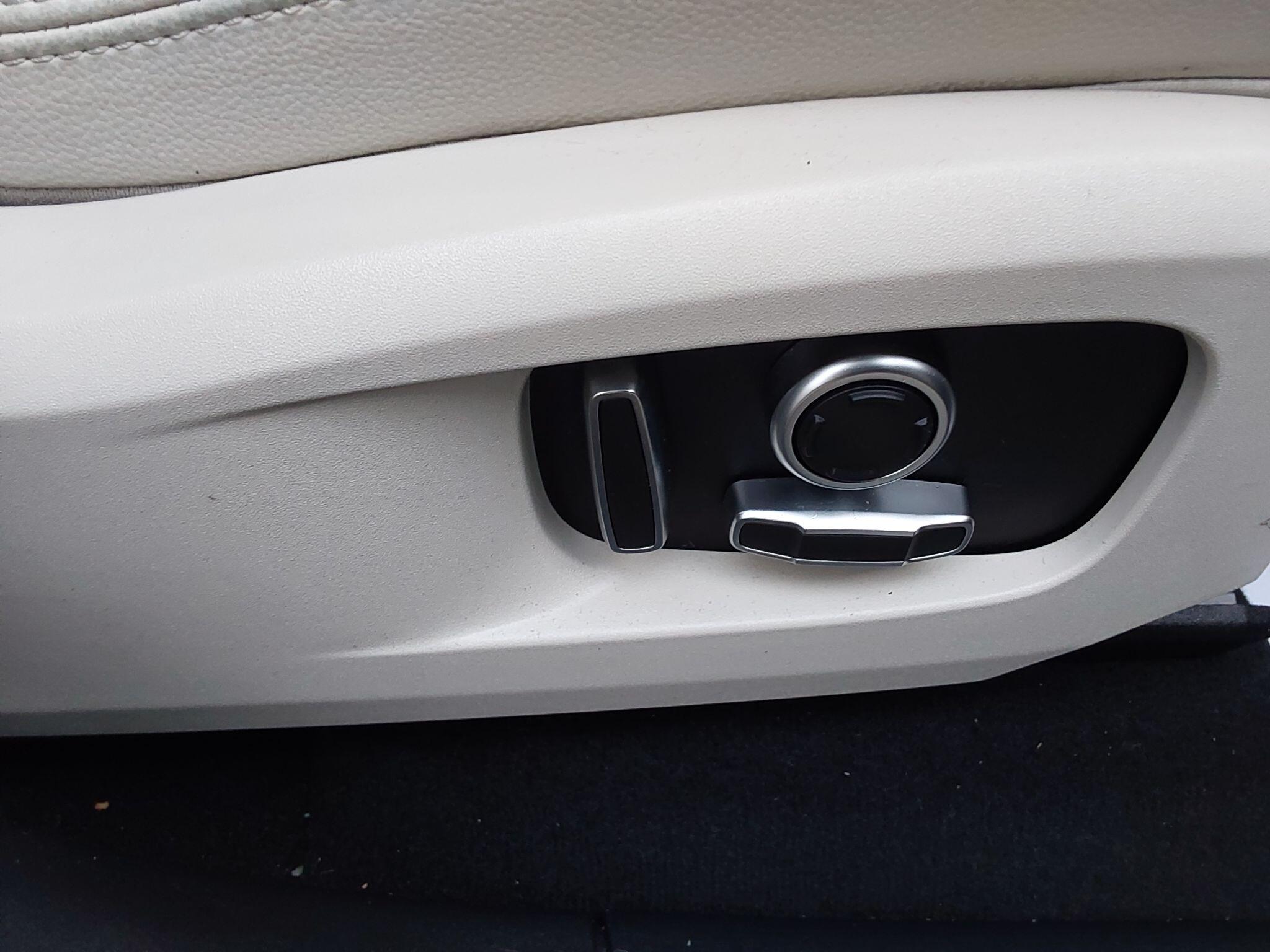 Jaguar F-Pace - Image 26