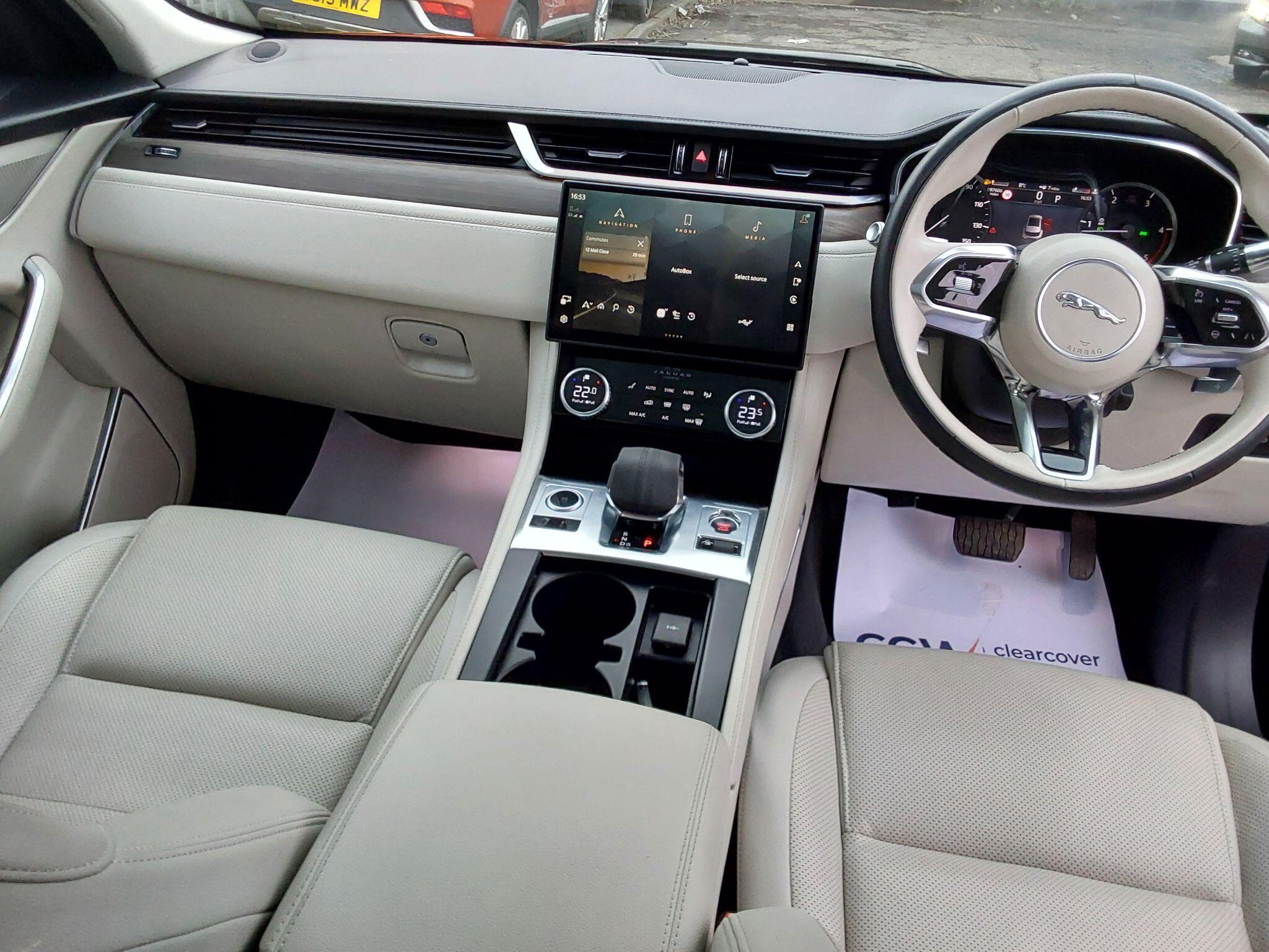 Jaguar F-Pace - Image 28