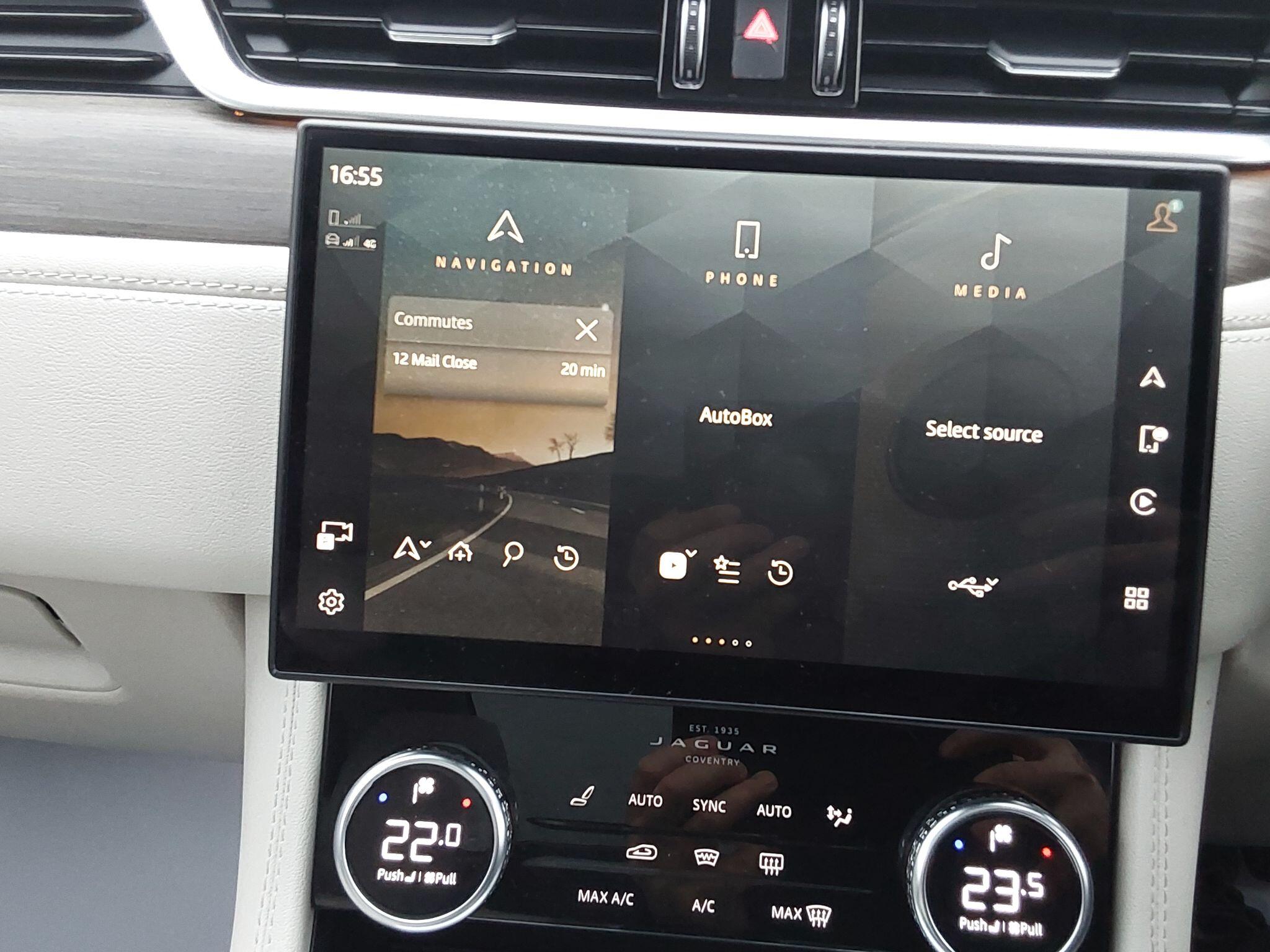 Jaguar F-Pace - Image 31