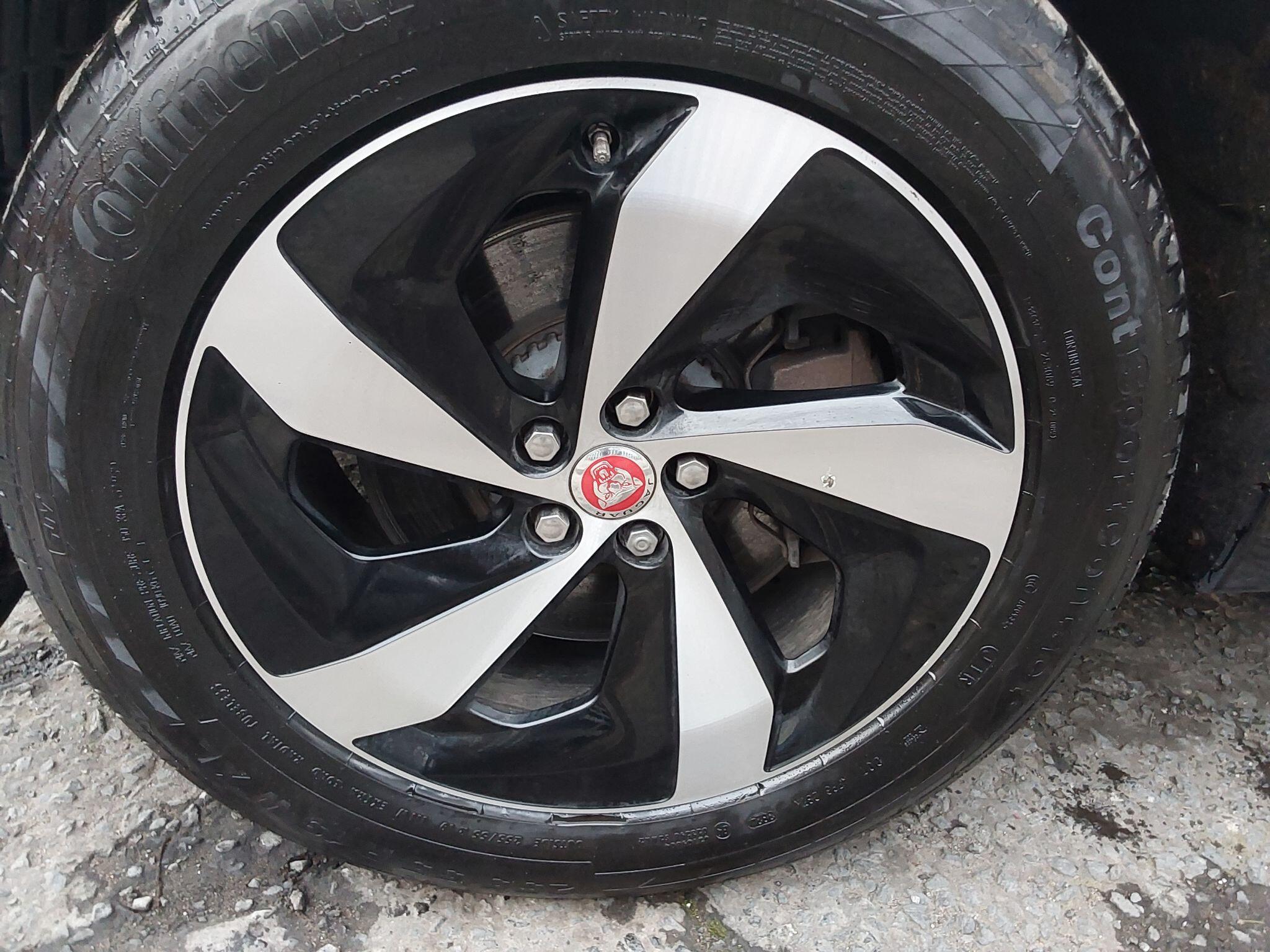 Jaguar F-Pace - Image 51