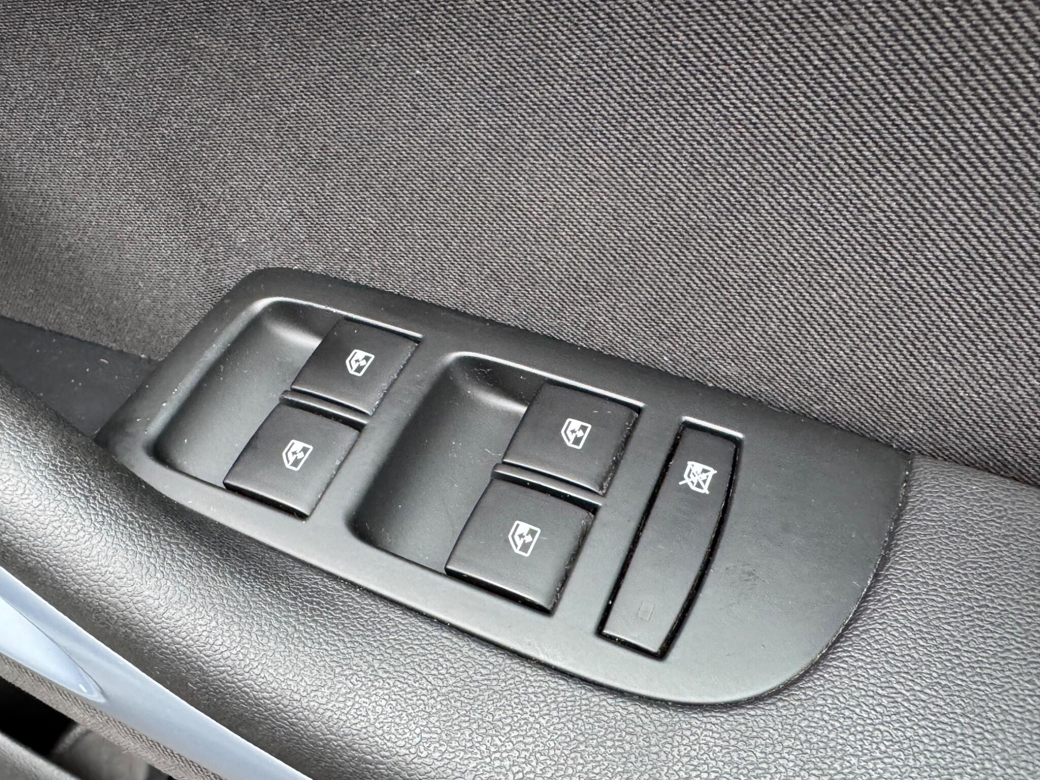 Vauxhall Zafira Tourer - Image 38