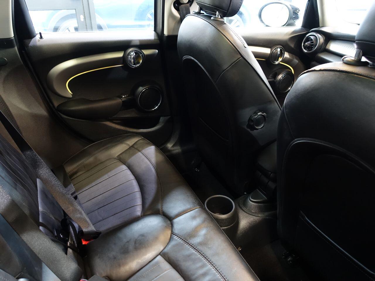 MINI Hatch - Image 21