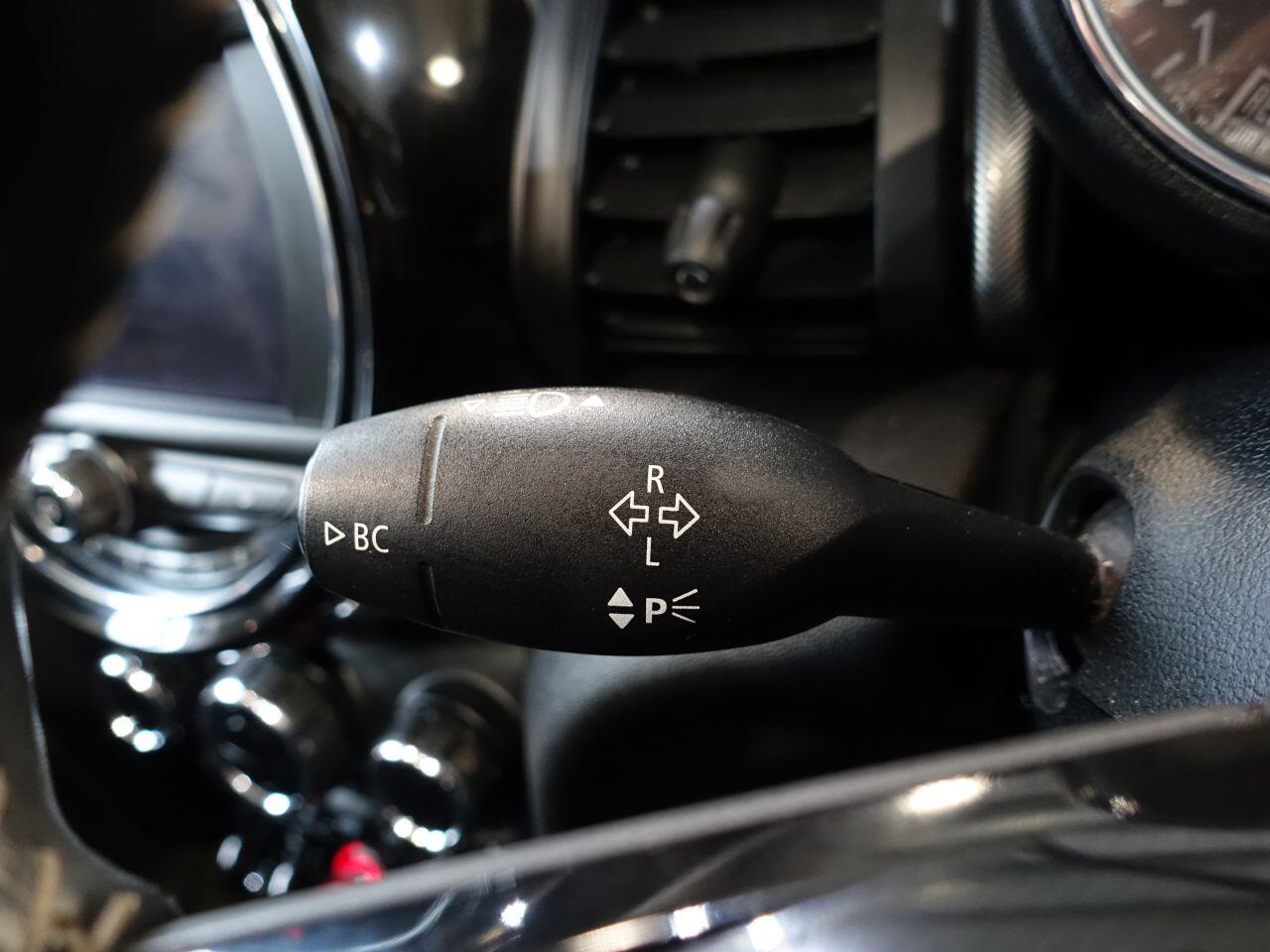 MINI Hatch - Image 27