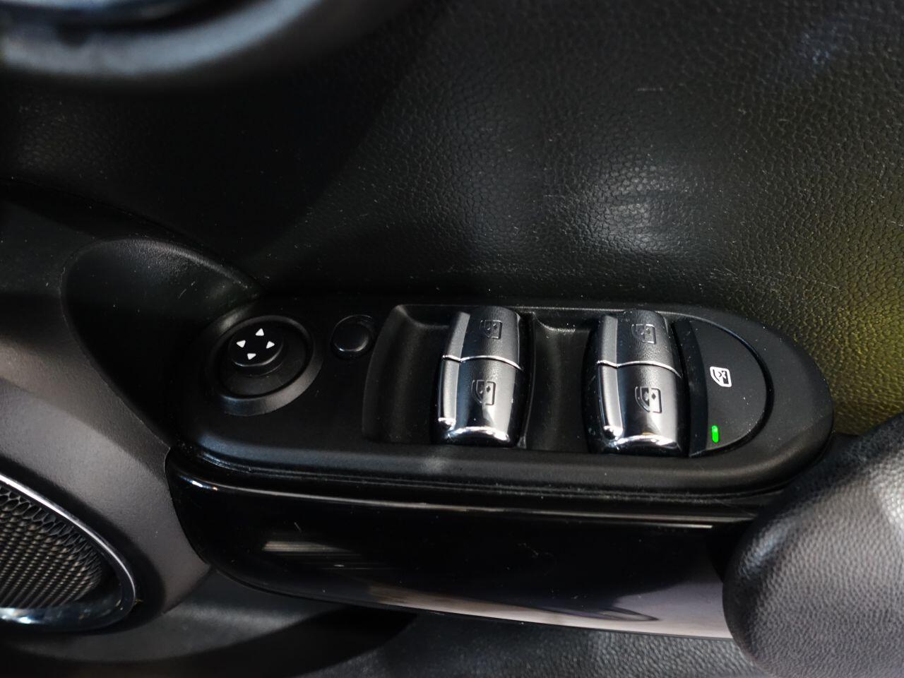 MINI Hatch - Image 32