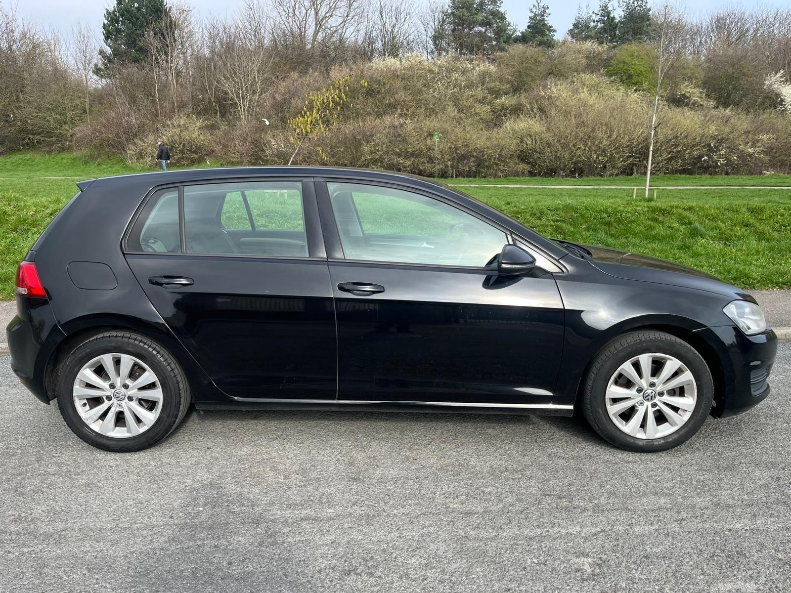 Volkswagen Golf - Image 4