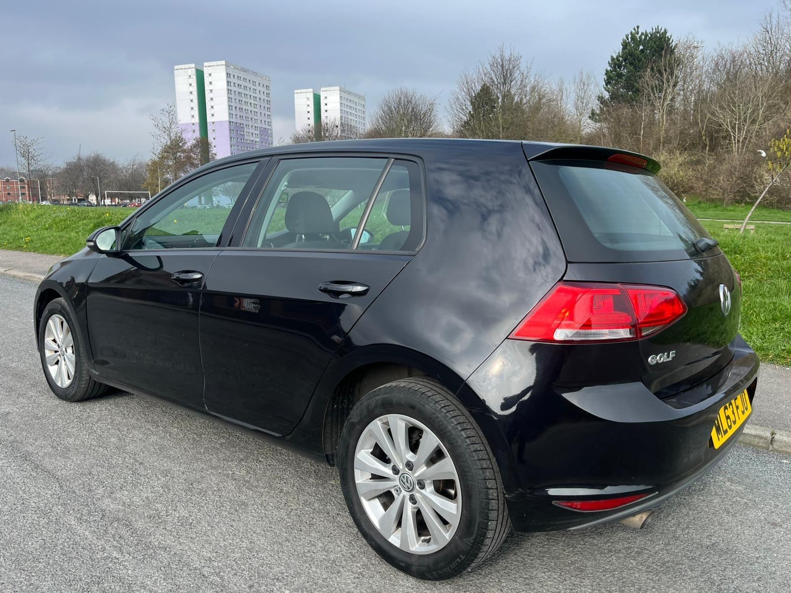 Volkswagen Golf - Image 10
