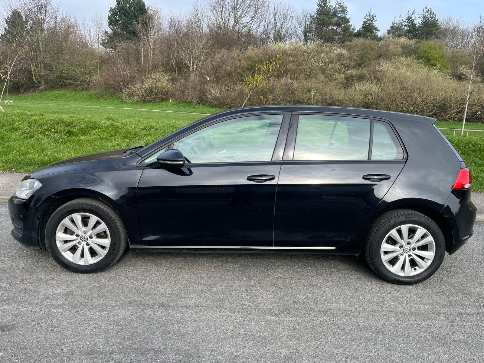 Volkswagen Golf - Image 13