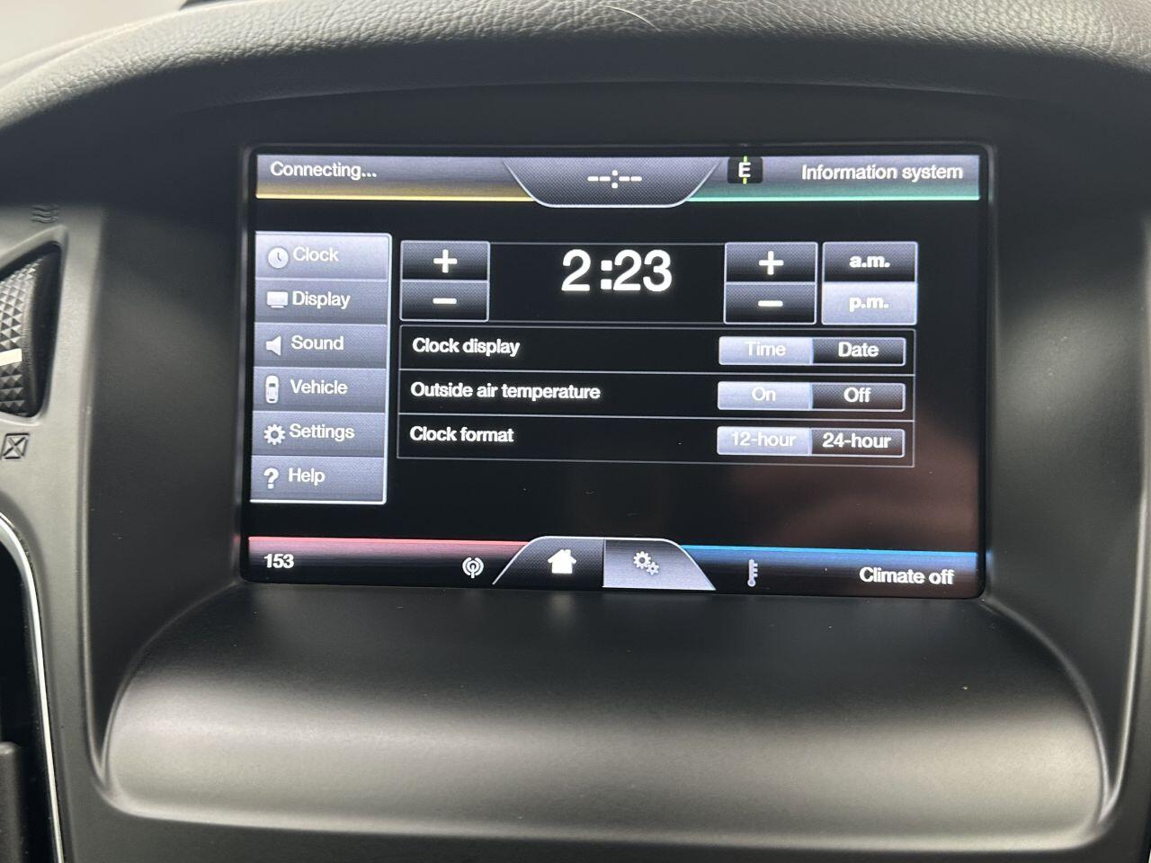 Ford Focus - Image 40