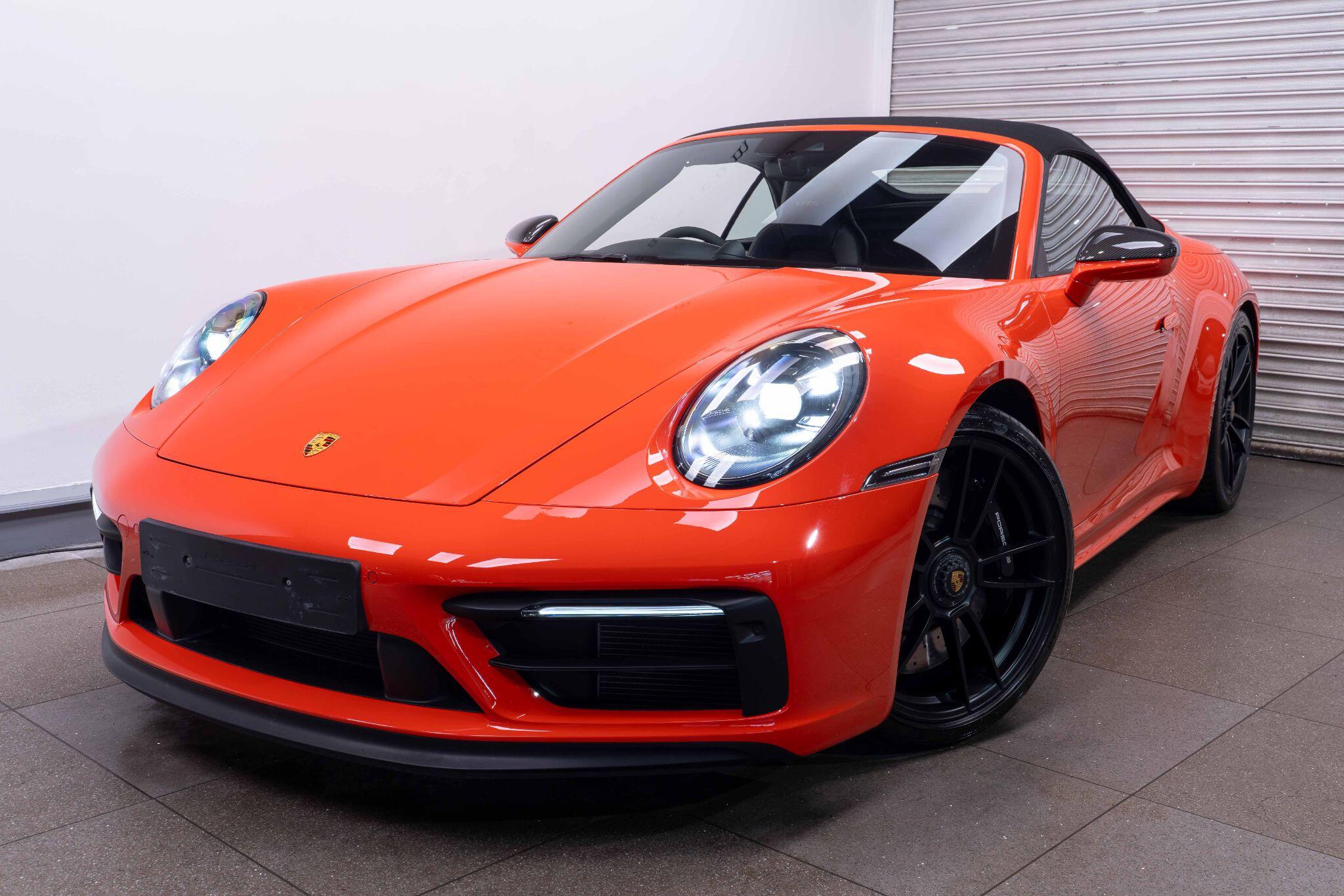 Porsche 911 - Image 2