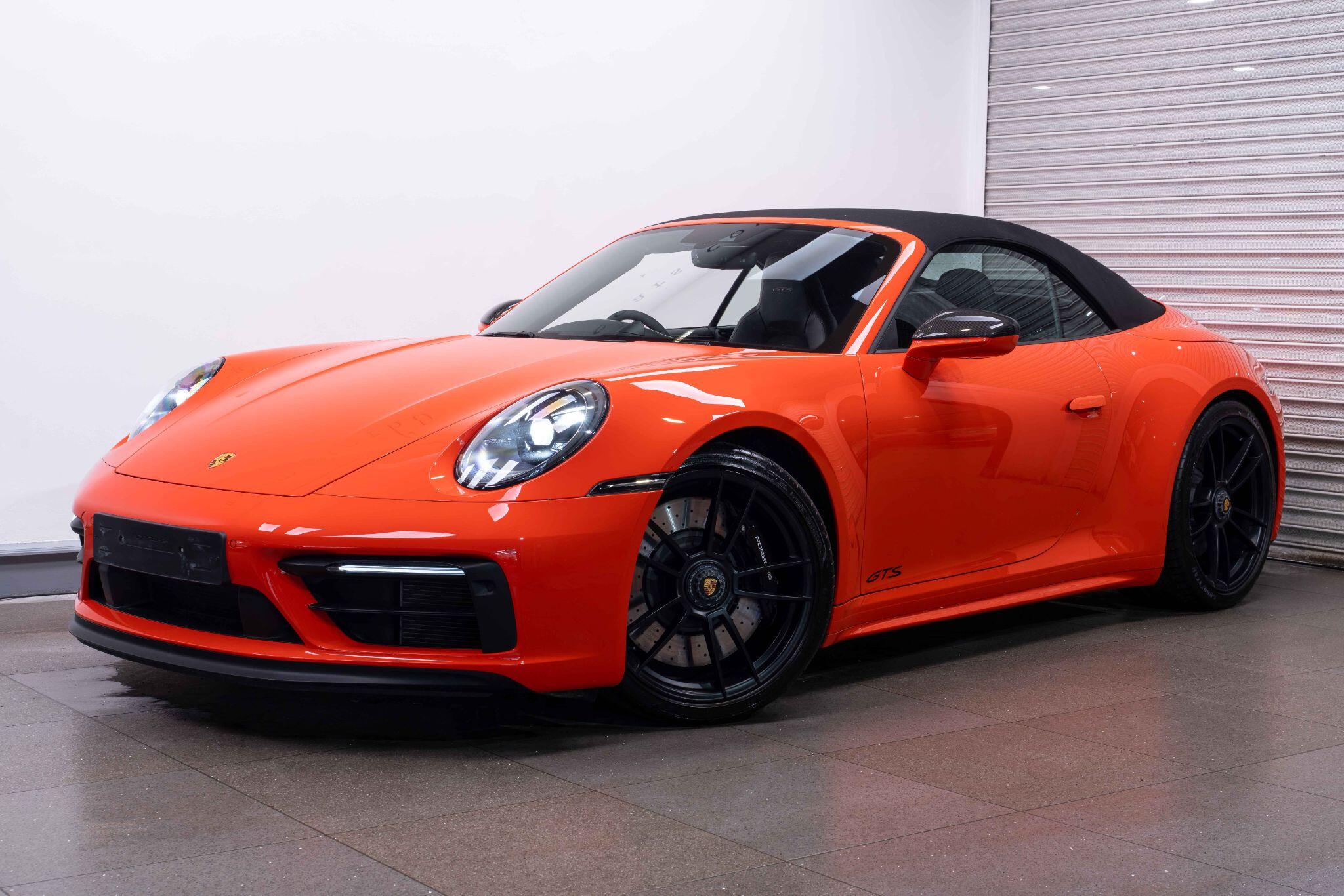 Porsche 911 - Image 4