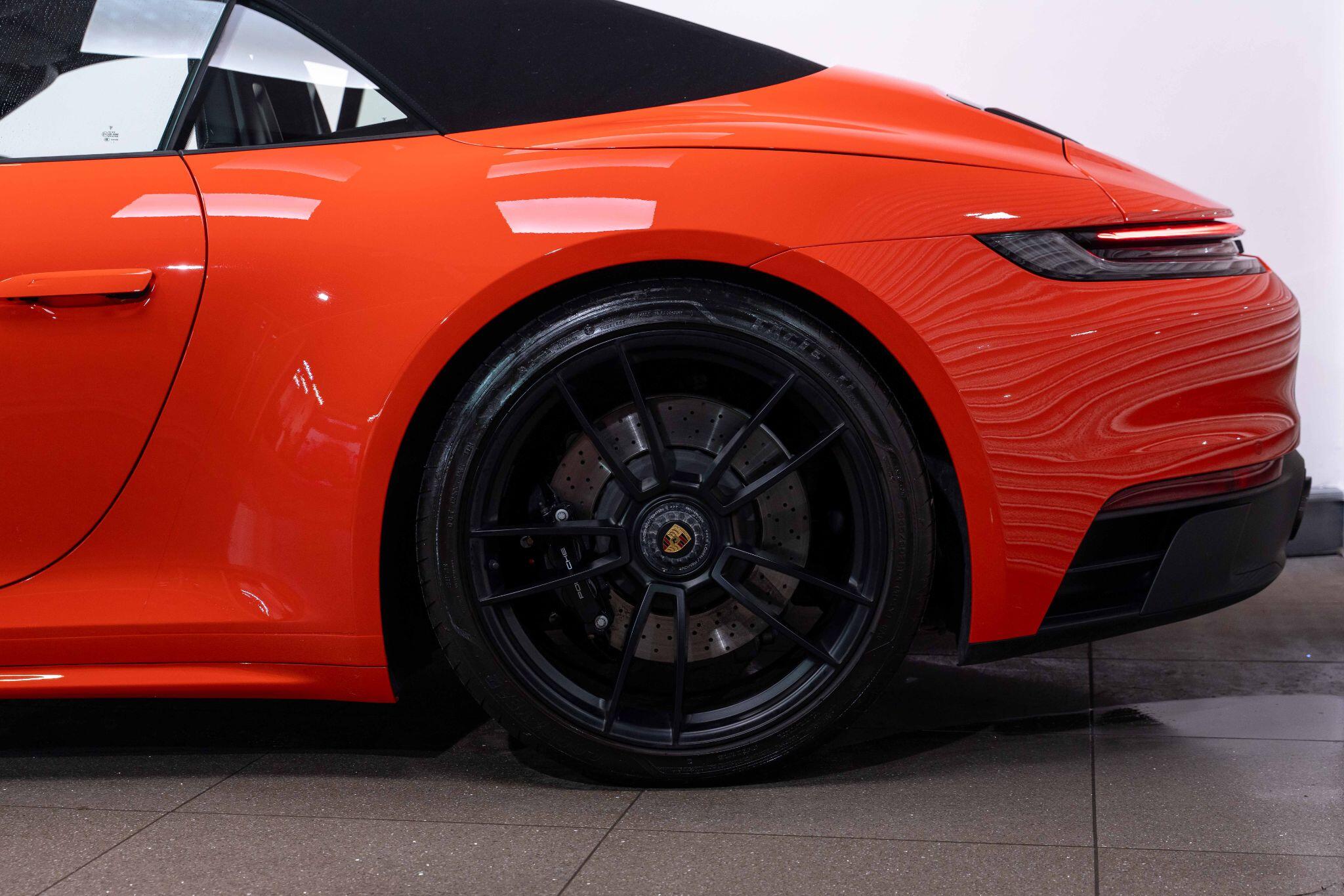 Porsche 911 - Image 20