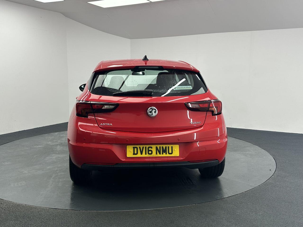 Vauxhall Astra - Image 12