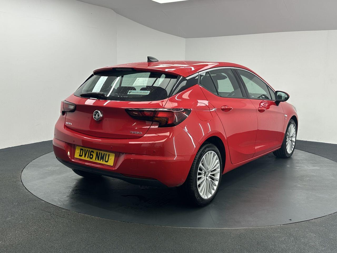Vauxhall Astra - Image 13