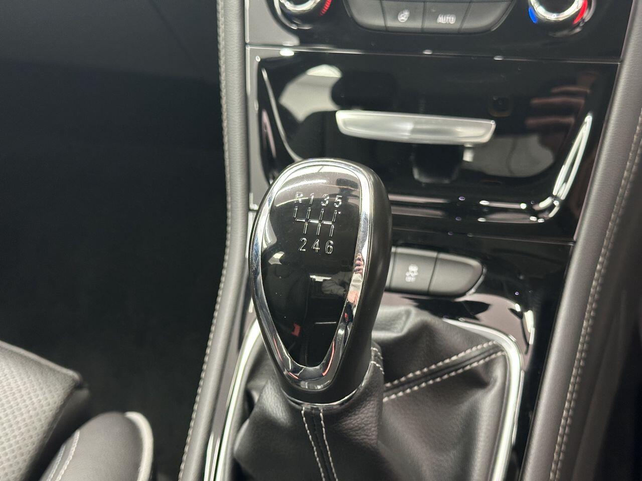 Vauxhall Astra - Image 21