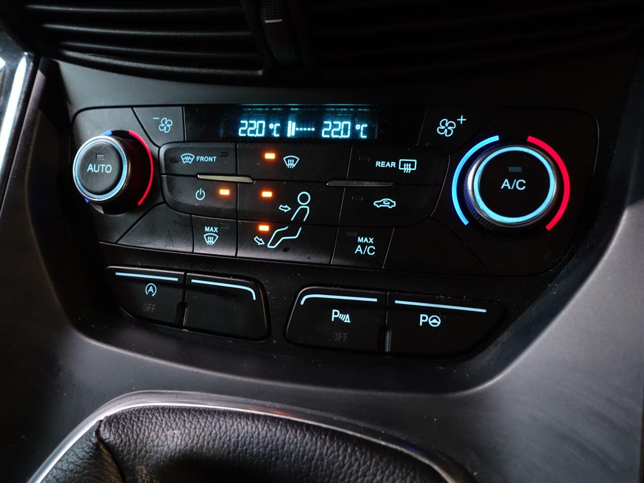 Ford Kuga - Image 28