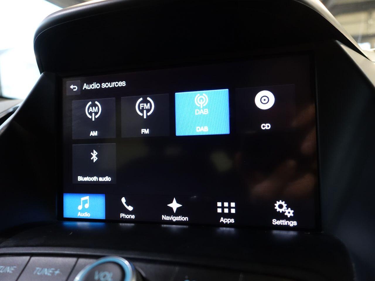 Ford Kuga - Image 34