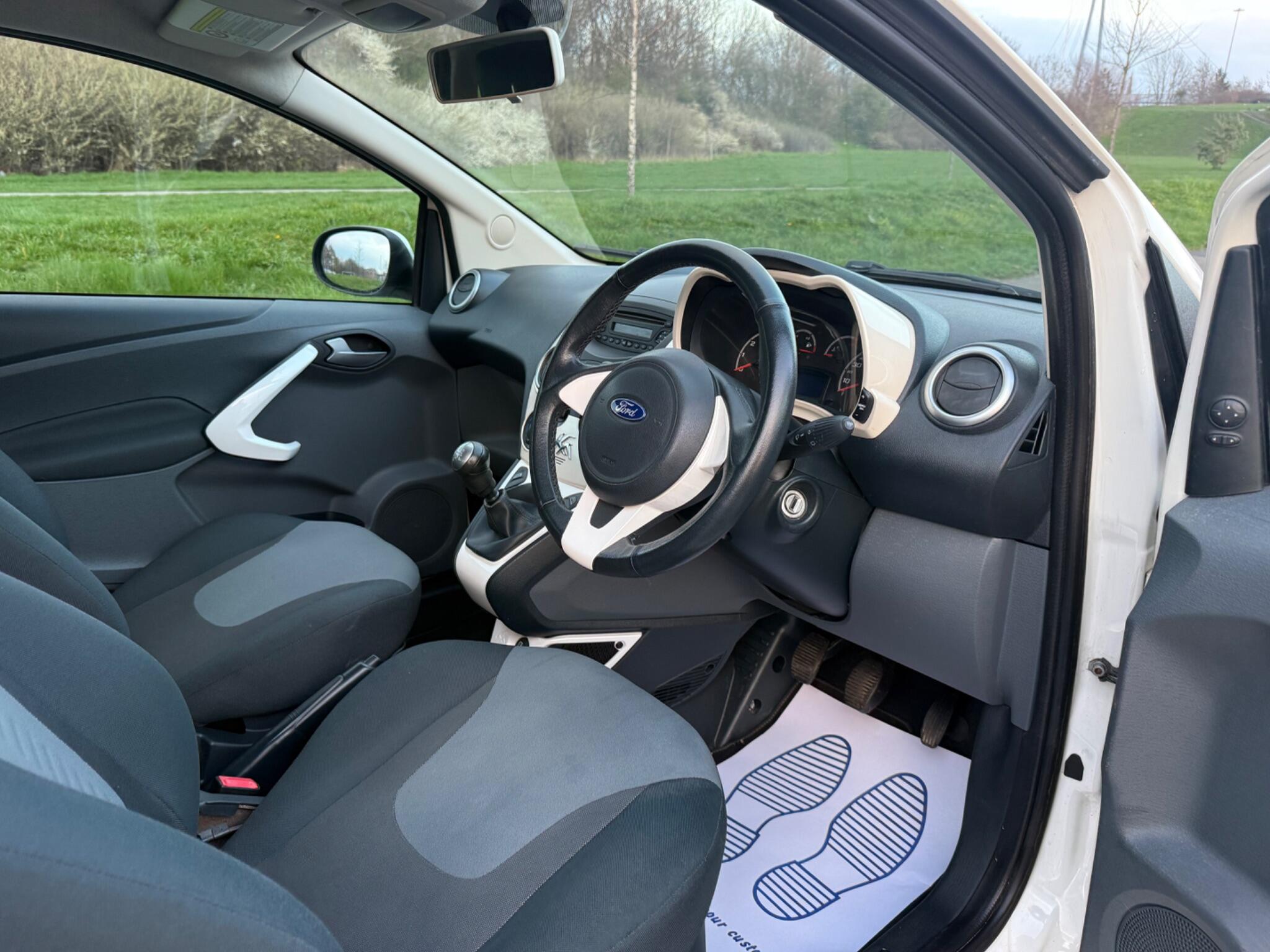 Ford KA - Image 14
