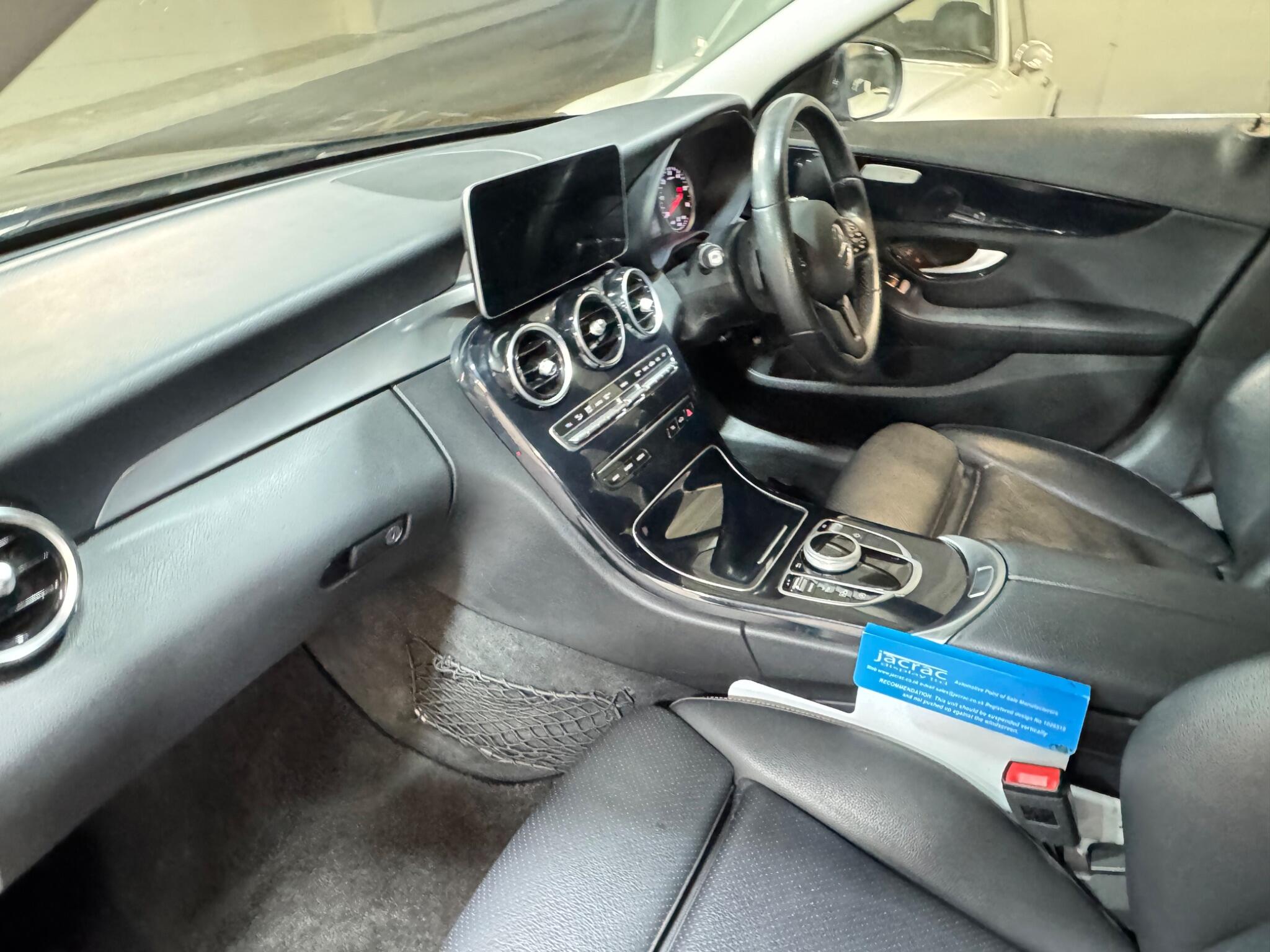 Mercedes C Class - Image 11