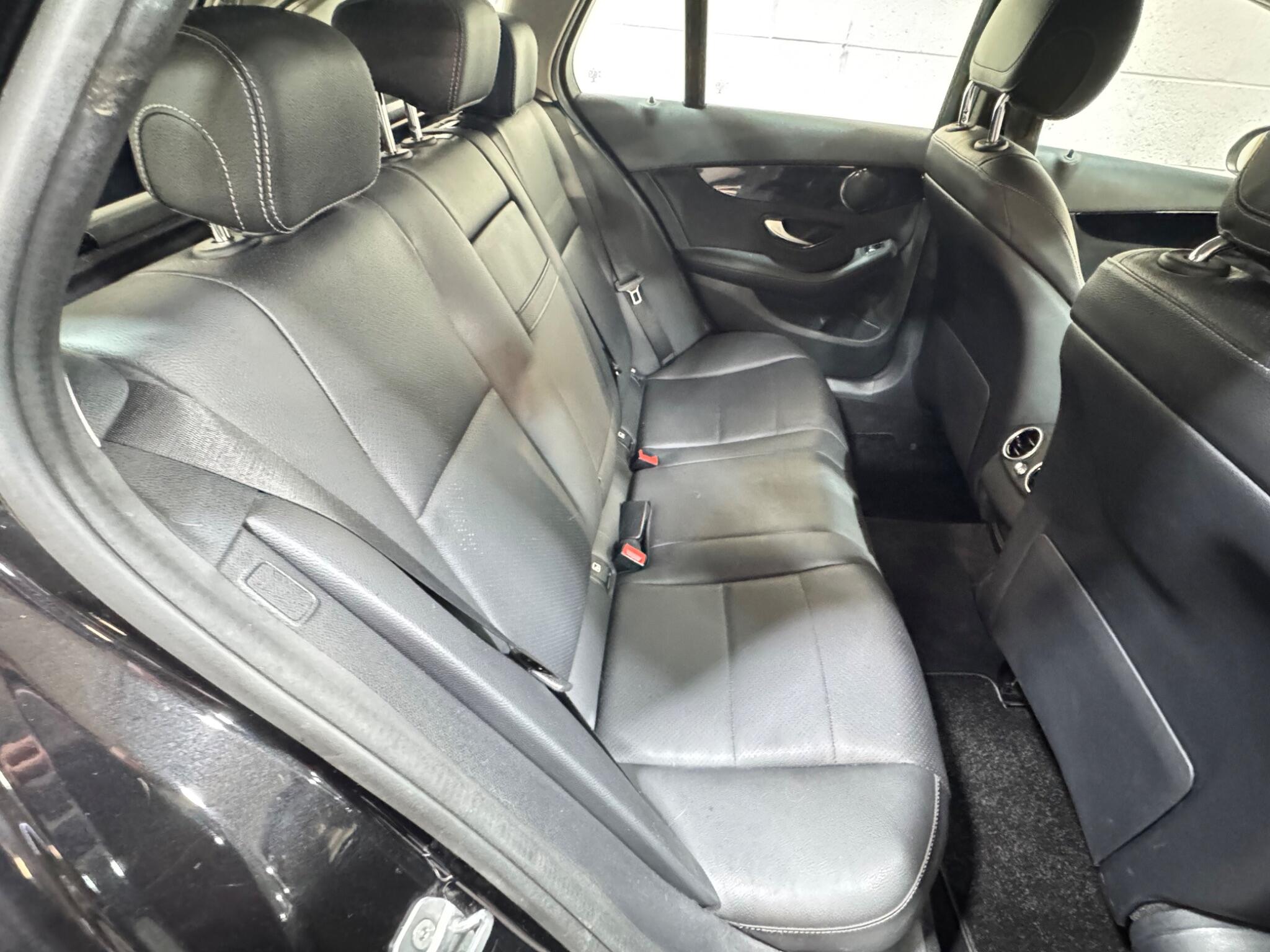 Mercedes C Class - Image 12