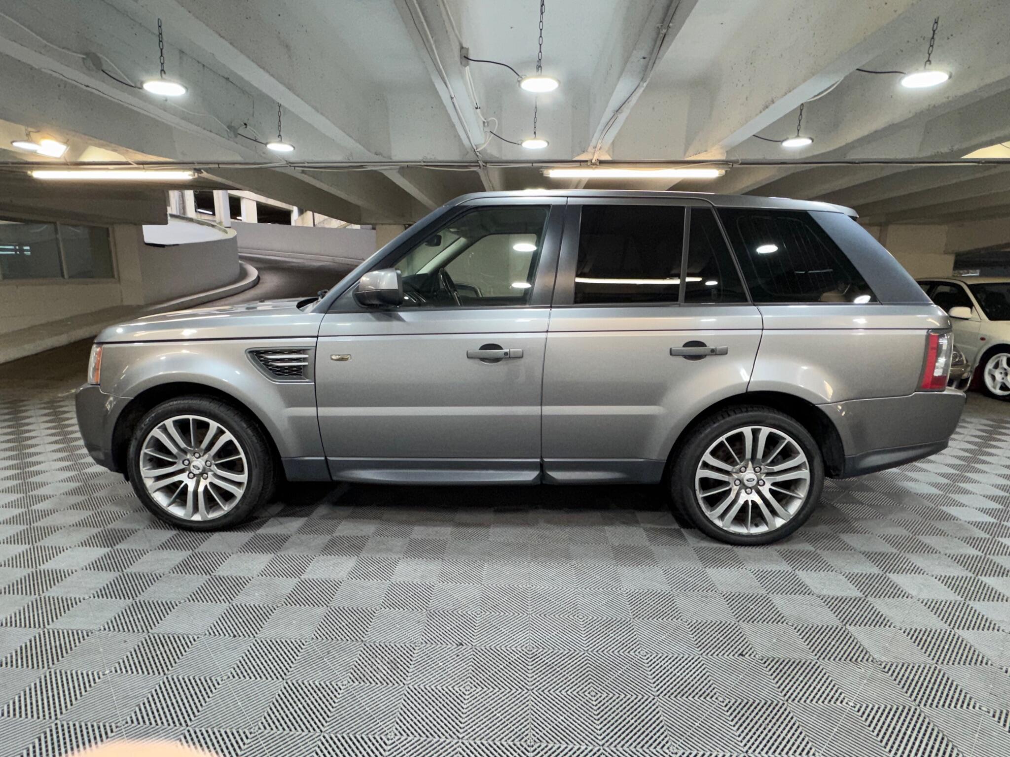 Land Rover RANGE ROVER SPORT - Image 2