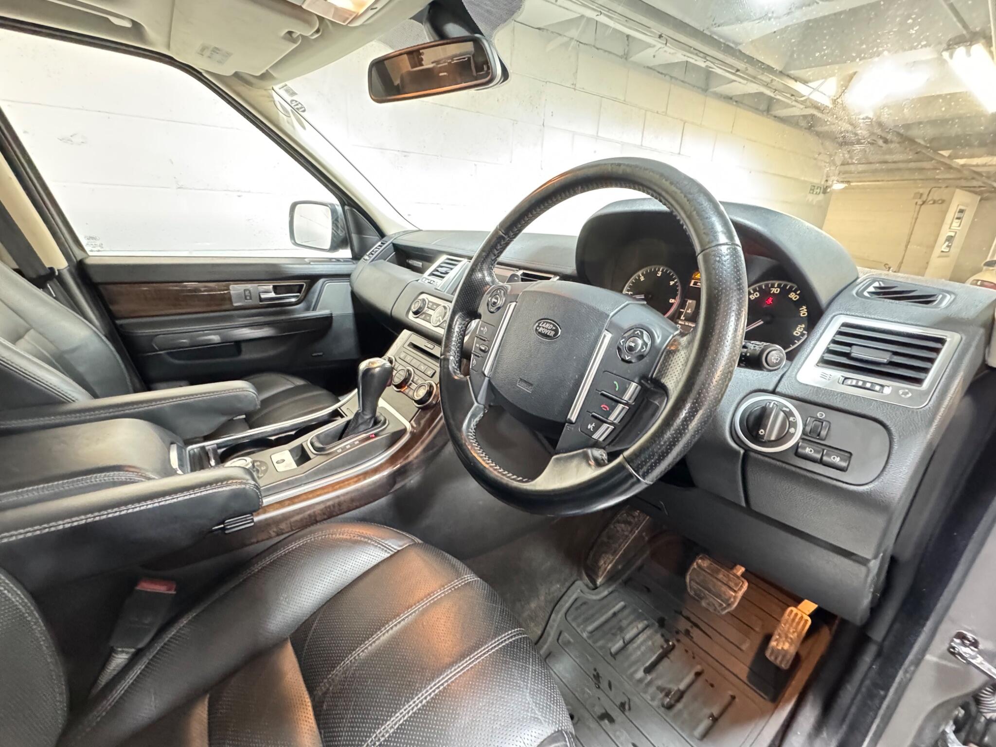 Land Rover RANGE ROVER SPORT - Image 9