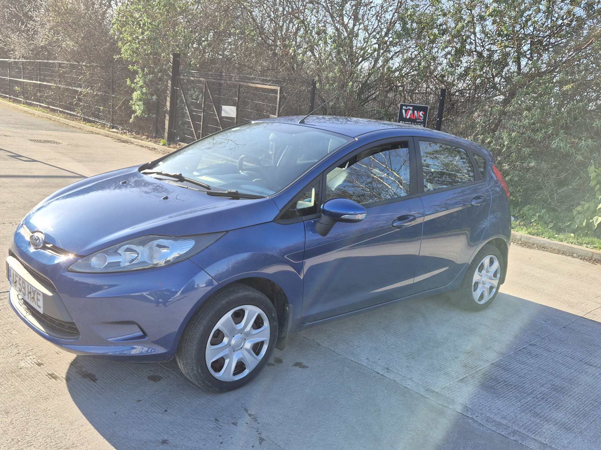 Ford Fiesta - Image 10
